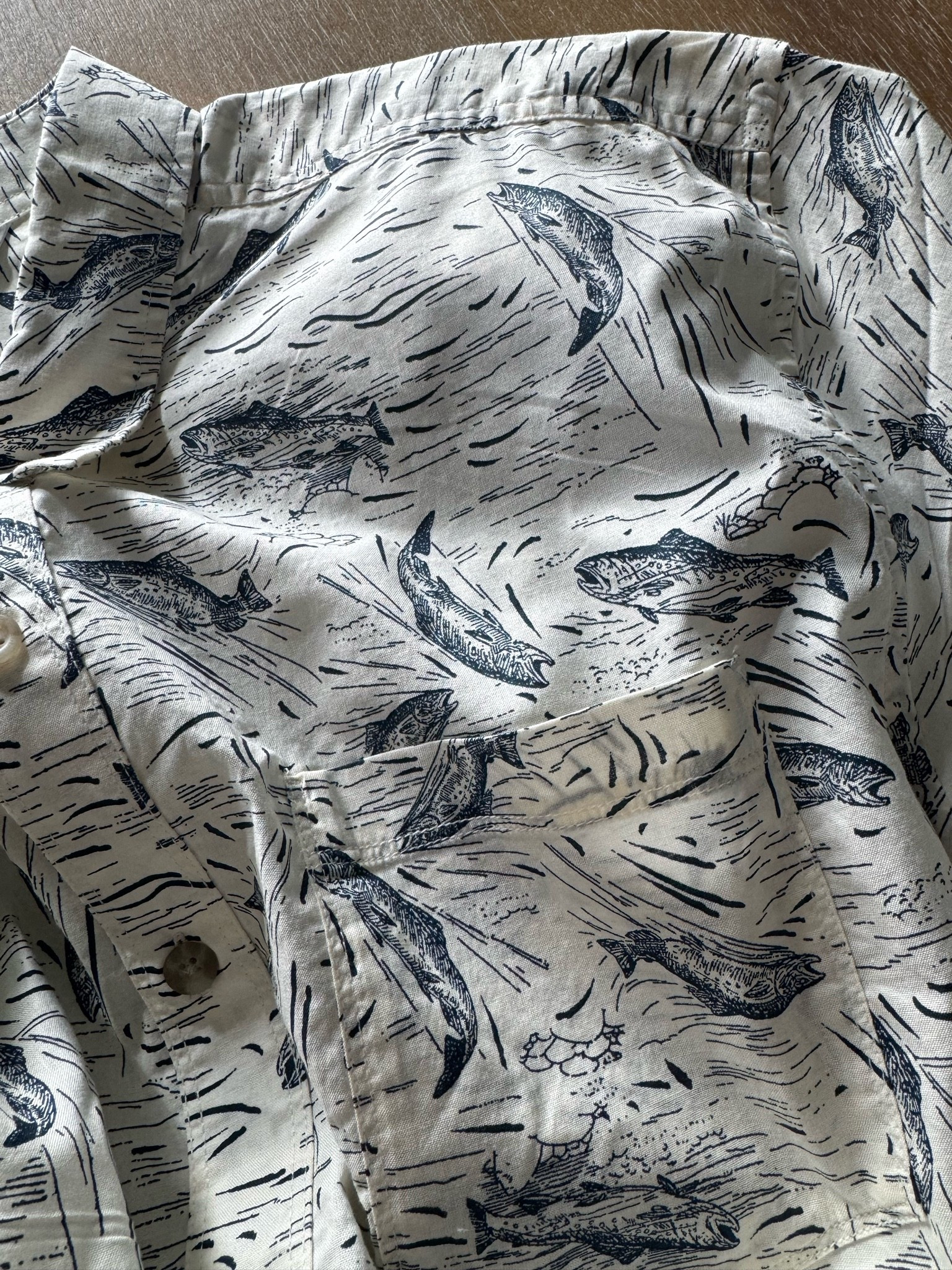 fish button down

#LTKMens
