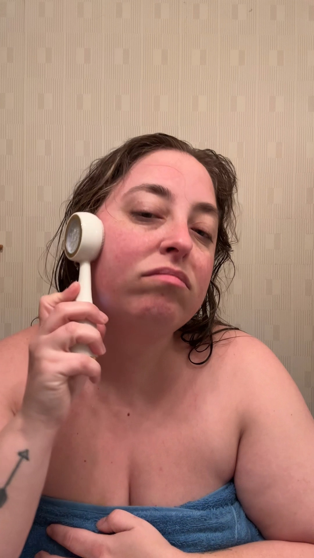 These days if I want some self-care, it’s gotta be quick, which is why I love this device from PMD beauty. It has silicone bristles on one side to exfoliate cleanse your face and red light therapy on the other side with a three minute timer per section. Pmd partner #pmdpartner 

#LTKStyleTip #LTKBeauty #LTKGiftGuide