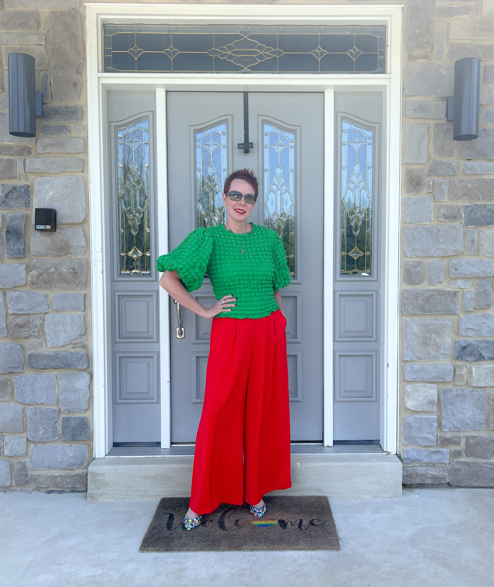 Wide leg pants
Grass green
Puffy top