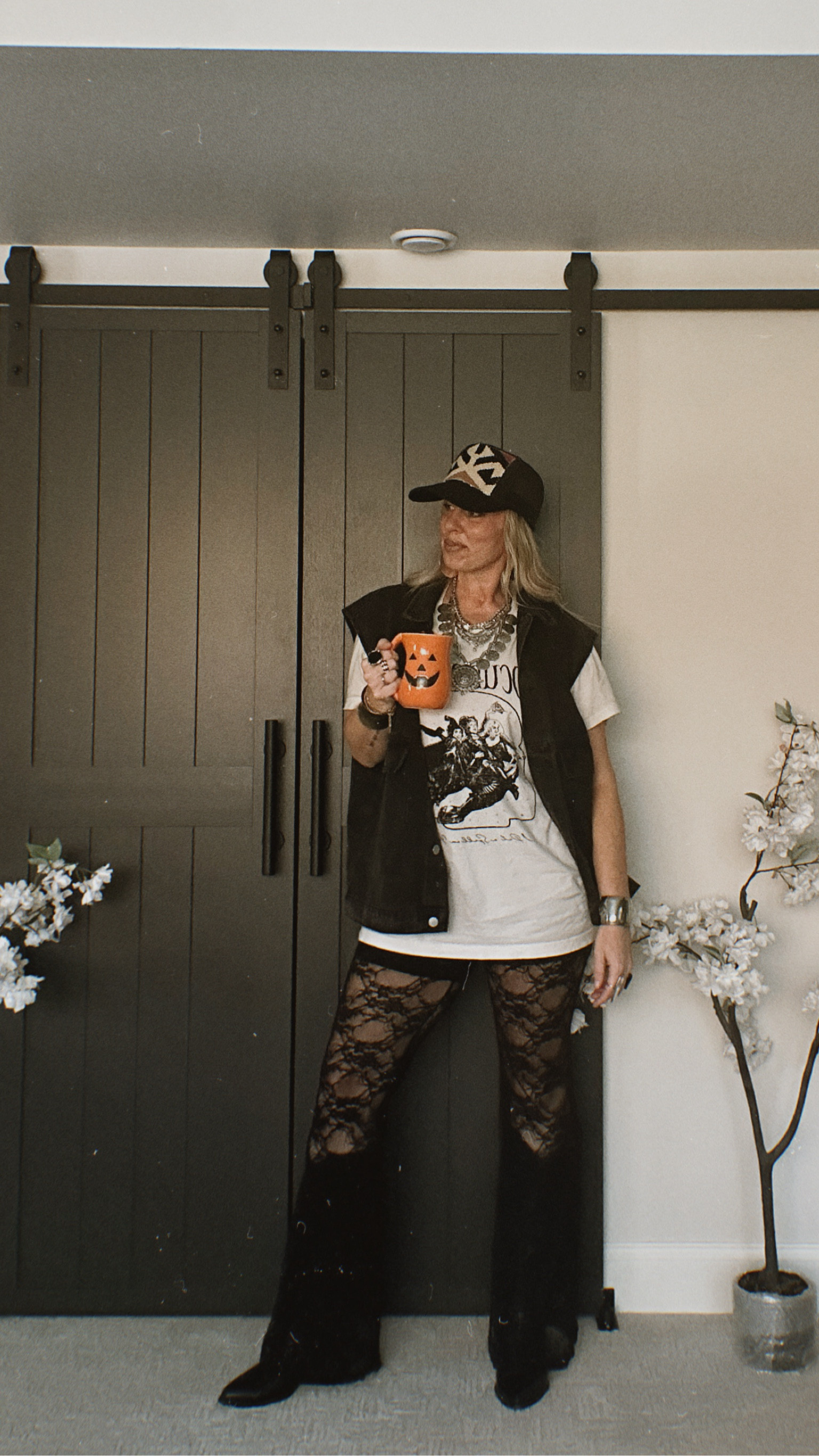 Halloween style!!
Hocus pocus T is an old Goldie Lew find!!!
Trucker hat is from a little shop called Orijinal

#LTKHalloween #LTKSeasonal #LTKStyleTip