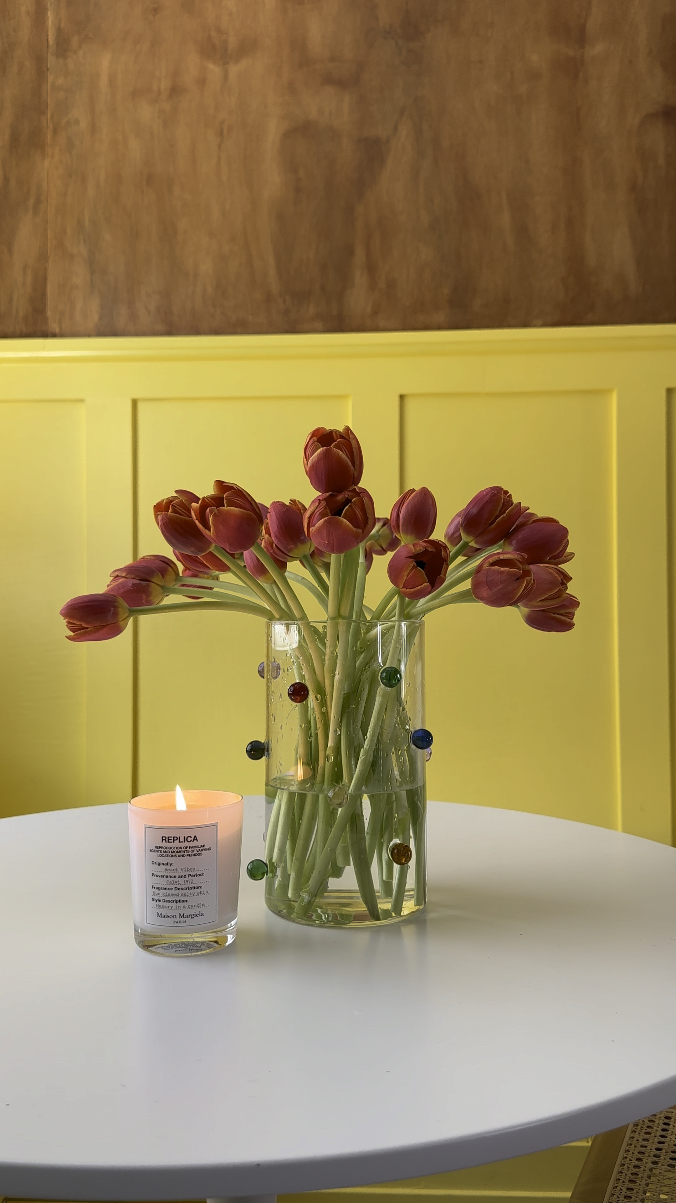 Maison Balzac’s Dot Vase

A lovely centerpiece for just about anywhere.