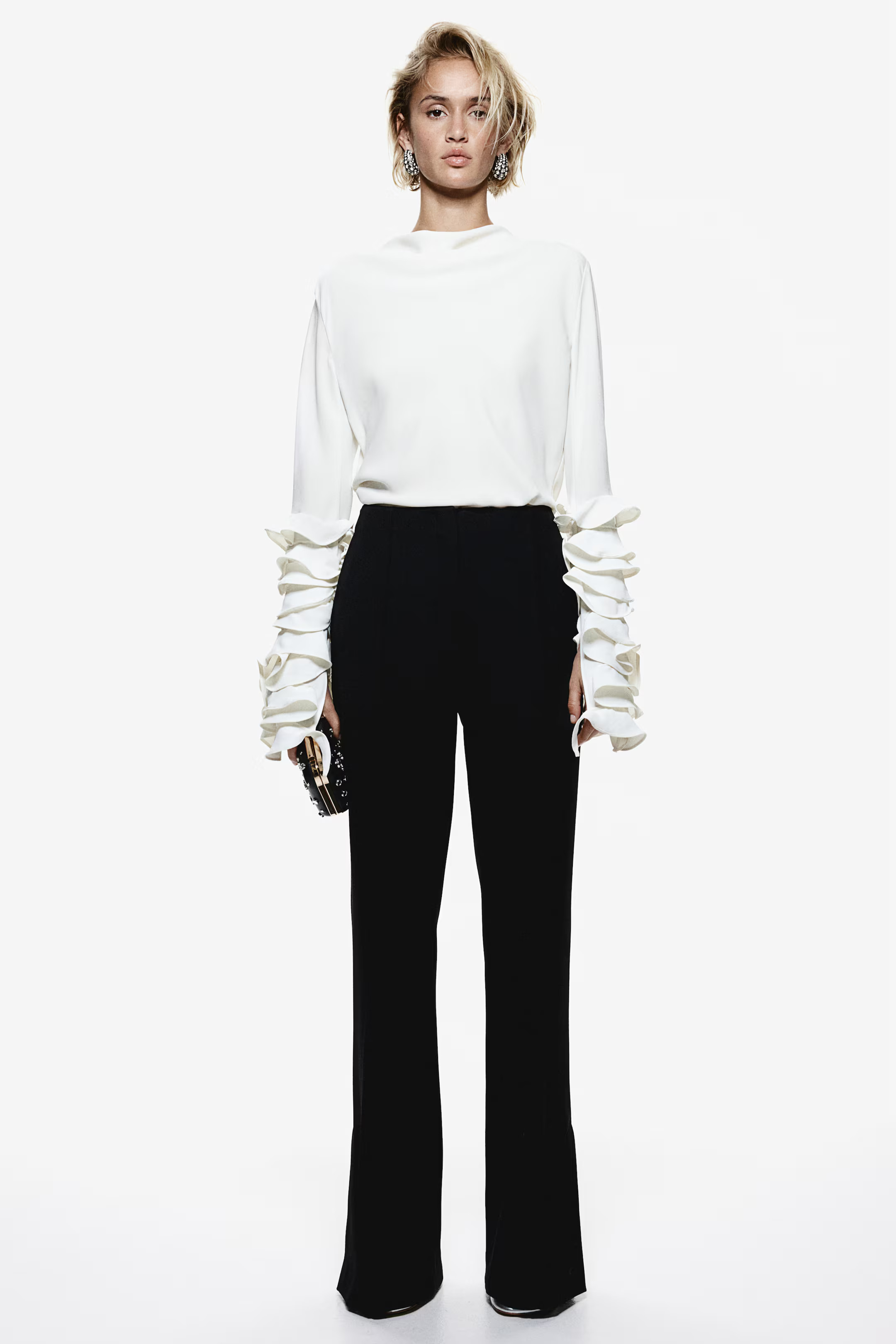 Flared slit-hem twill trousers - Black - Ladies | H&M GB | H&M (UK, MY, IN, SG, PH, TW, HK)