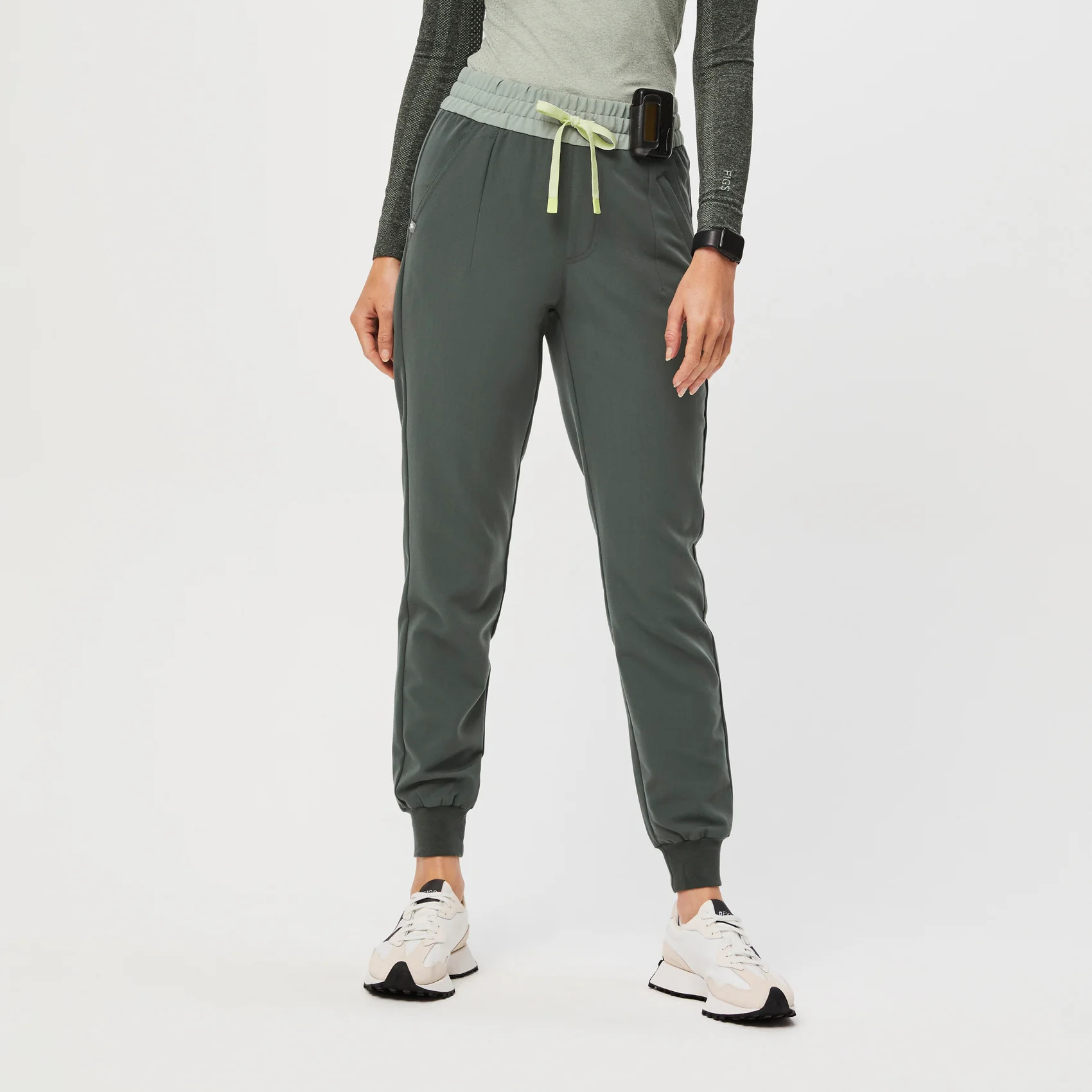 High Waisted Tatu  Slim Cargo Jogger Scrub Pants | FIGS