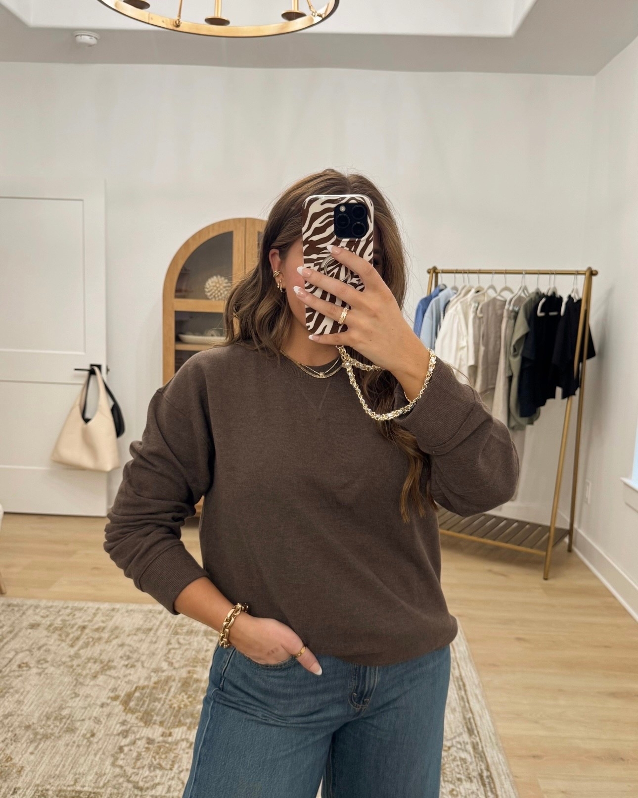Sweatshirt from Walmart🍁

Walmart outfit, Walmart style, Walmart fashion, wear now wear later, fall outfit,
Madison Payne

#LTKSeasonal #LTKFindsUnder50 #LTKStyleTip
