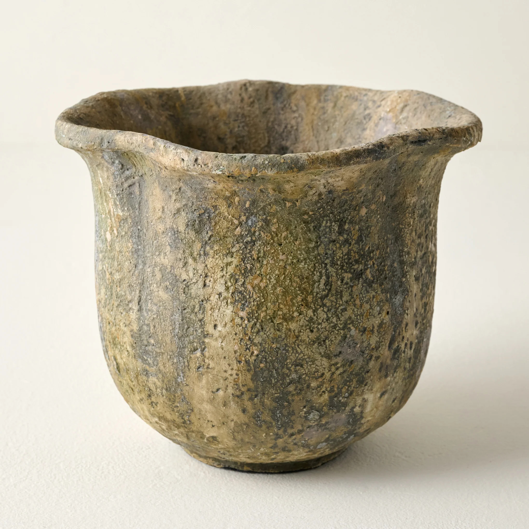 Scalloped Rim Planter | Magnolia