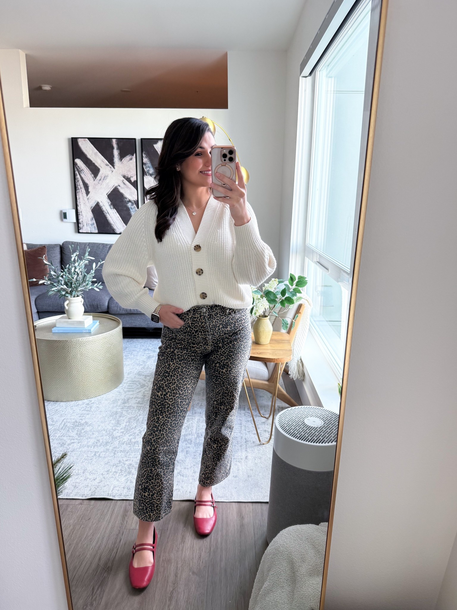 spring transition outfit with leopard pants | spring outfit ideas | leopard print | minimal style | casual chic style | effortless style 

Pants: wearing US6 

#LTKSeasonal #LTKFindsUnder100 #LTKStyleTip