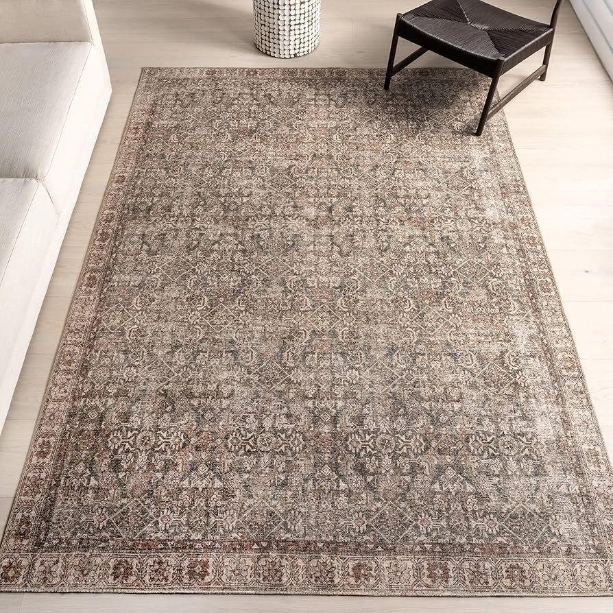 nuLOOM Hillstone Collection 4x6 Area Rug, Traditional Vintage Distressed Medallion, Thick and Sof... | Amazon (US)