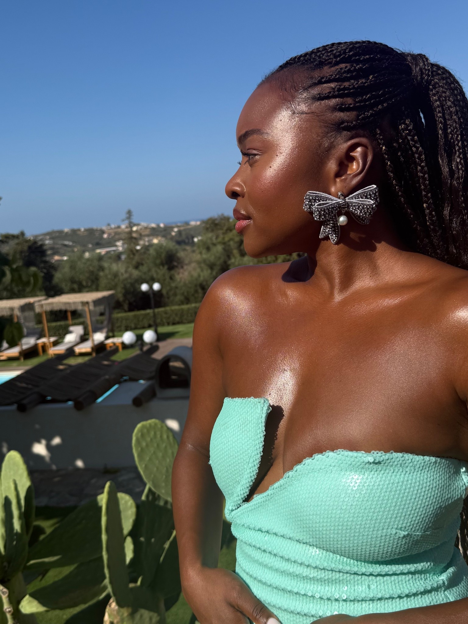 Stunning studded bow earrings with pearl detail. 

#LTKeurope #LTKuk #LTKluxury