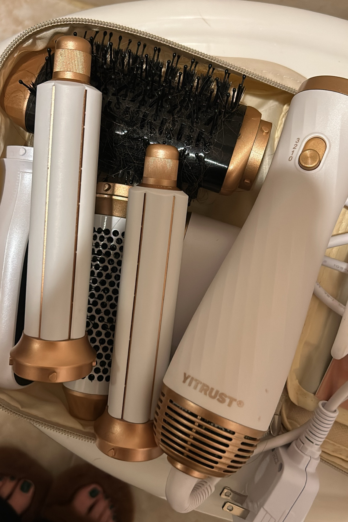 Best Amazon Dyson Aiwrap Dupe! 🤍🎄✨ 

Dyson Ariwrap 
Dyson Airwrap Dupe
Dyson Dupe 
Dyson Hair Tools 
Amazon Christmas 
Amazon Finds
Amazon Dupe Finds
Amazon Christmas 2024
Amazon Christmas For Her
Amazon Gift Guide 
Amazon Christmas Guide 
Amazon Gift Guide for Her 

#LTKFindsUnder100 #LTKGiftGuide #LTKHoliday