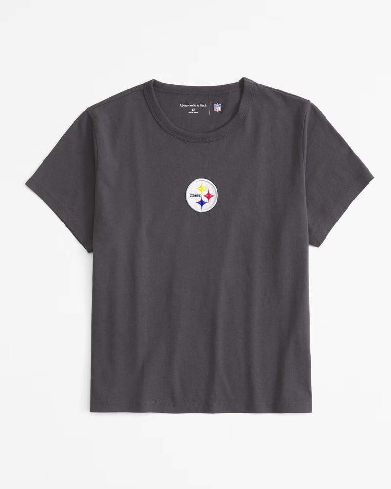 Abercrombie & Fitch Women's Short-Sleeve Pittsburgh Steelers Graphic Skimming Tee in Dark Gray - Steelers - Size XXS | Abercrombie & Fitch (US)