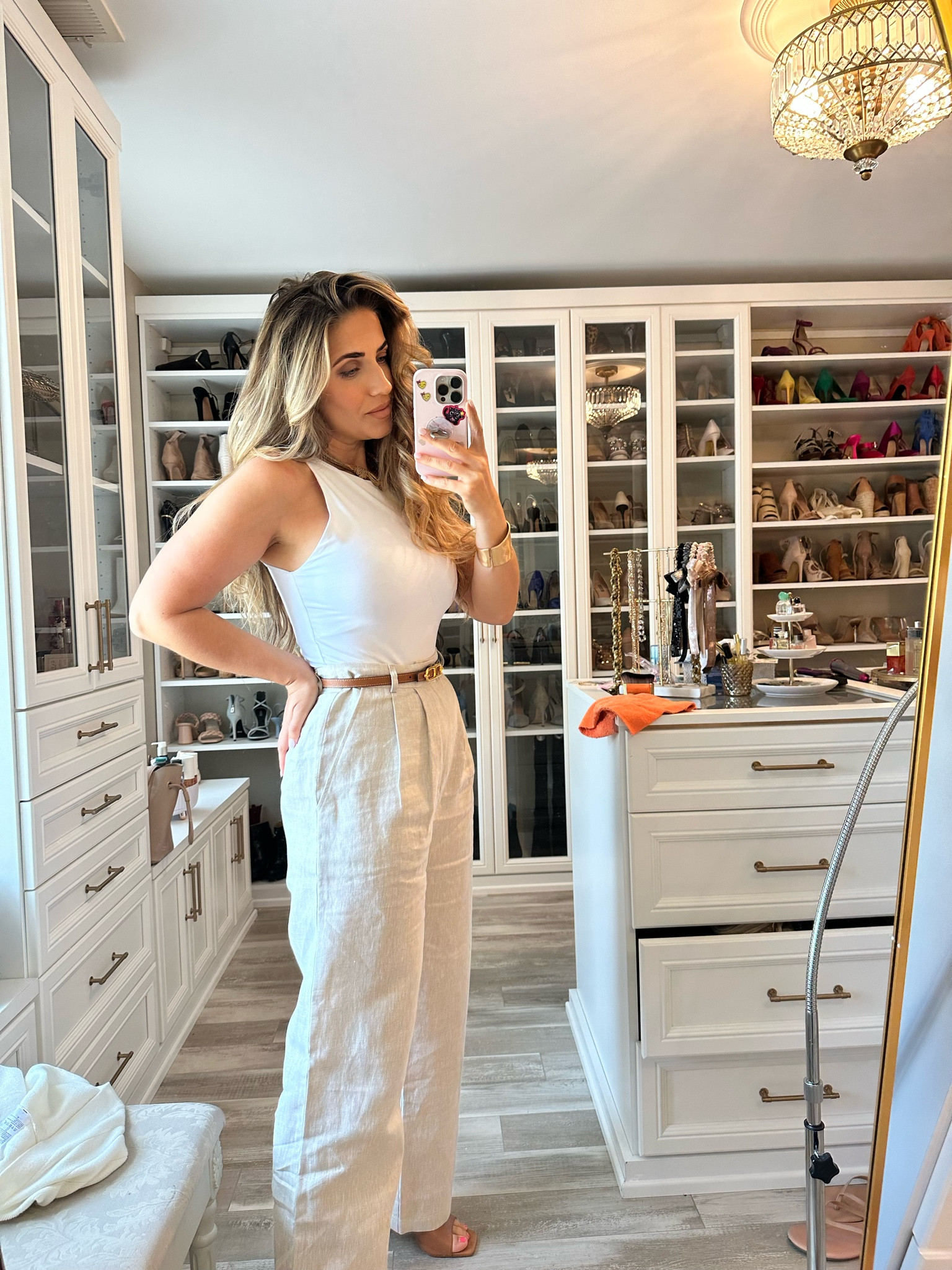 Gotta love a simple yet classic outfit that always makes you feel like a million bucks!

#LTKfit #LTKunder100 #LTKunder50