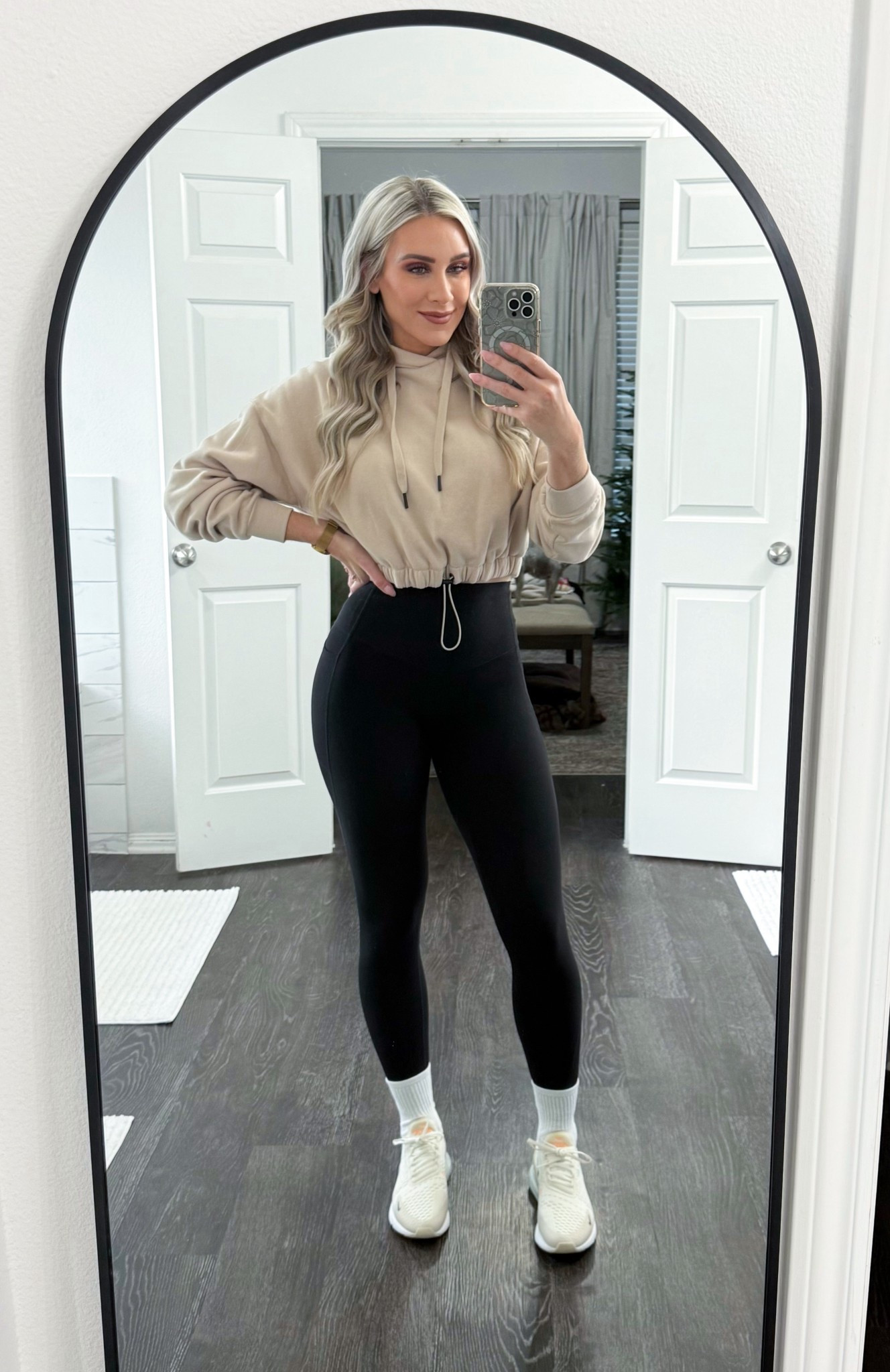 Comfy and casual never goes out of style… These Halara leggings are some of my favorites and snatches you in but still so comfy and soft. 

I’m wearing a small. Fits TTS 

#LTKActive #LTKFindsUnder50 #LTKStyleTip