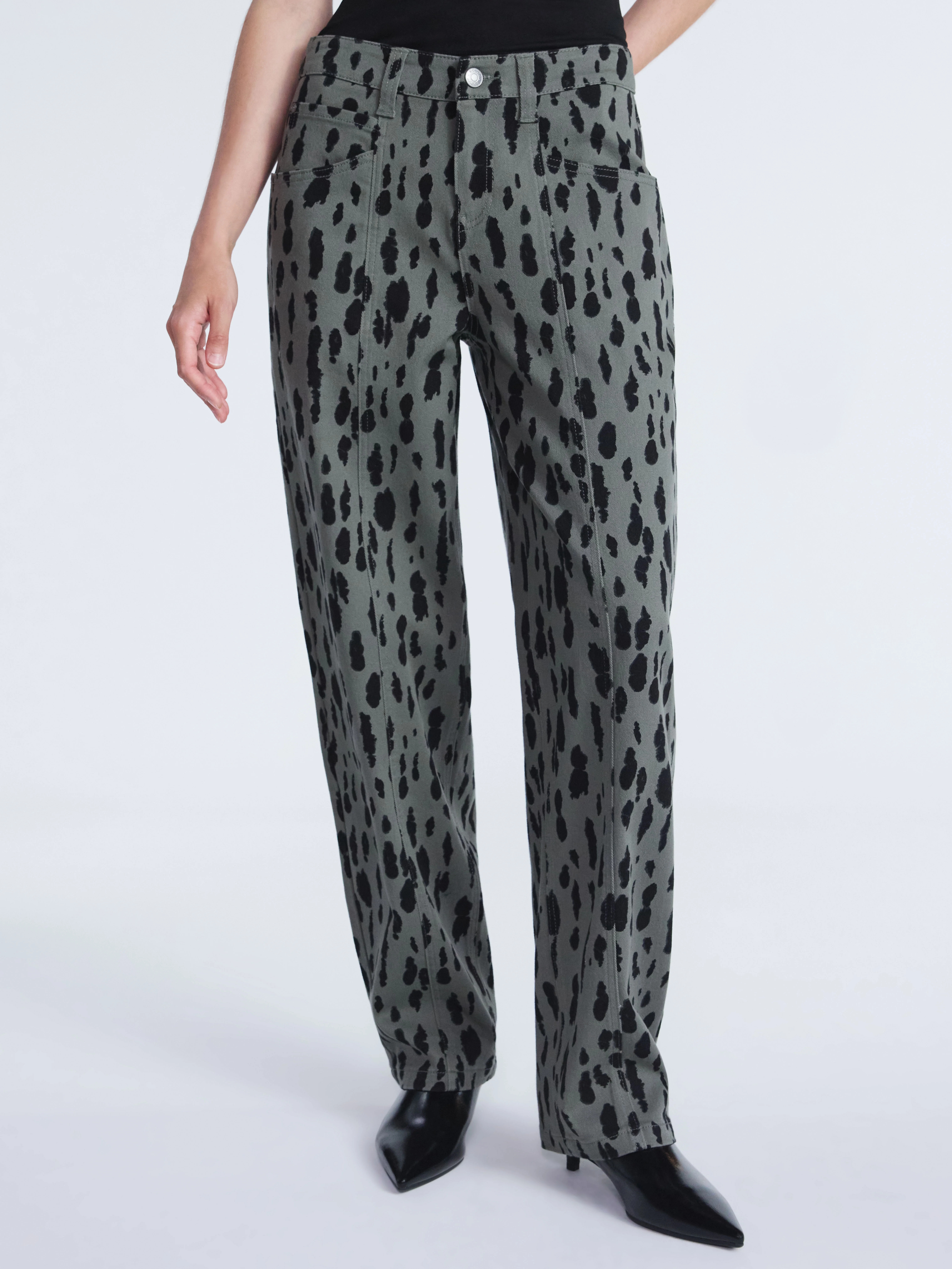 Scoop Women's and Women’s Plus Animal Print Barrel Jeans, Sizes 0-26 | Walmart (US)
