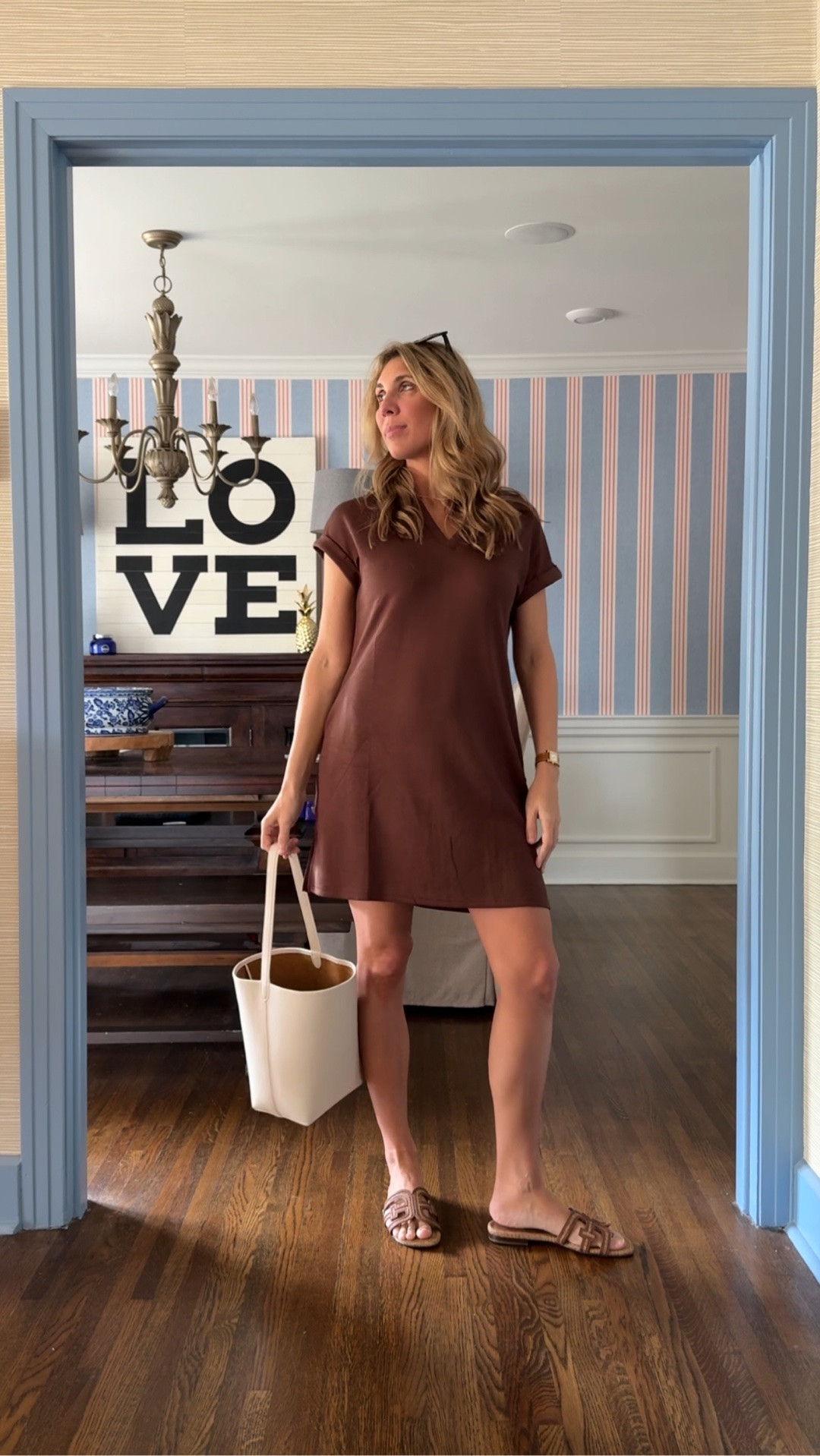 I wore this dress to dinner last night, and absolutely loved it! It’s seriously so soft and comfy. Perfect for day to night. Style casually with sandals like I did, or throw on a wedge to dress it up a bit. 

I’m wearing a small and would say it’s true to size. 

Dress is paired with a new pair of Sam Edelman sandals (linked, true to size) and one of my favorite Amazon bags. 

(Post includes gifted product)

#LTKootd #LTKOver40