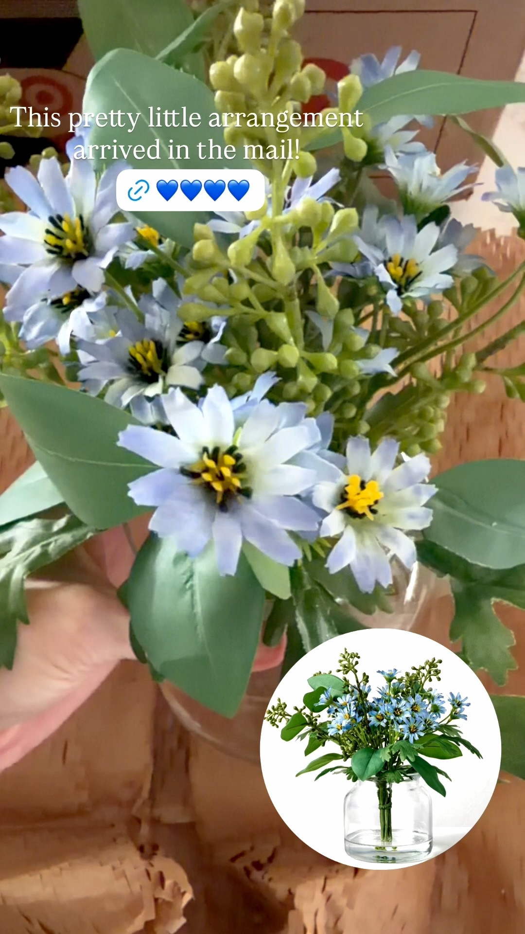 A pretty faux flower arrangement. 

#LTKHome