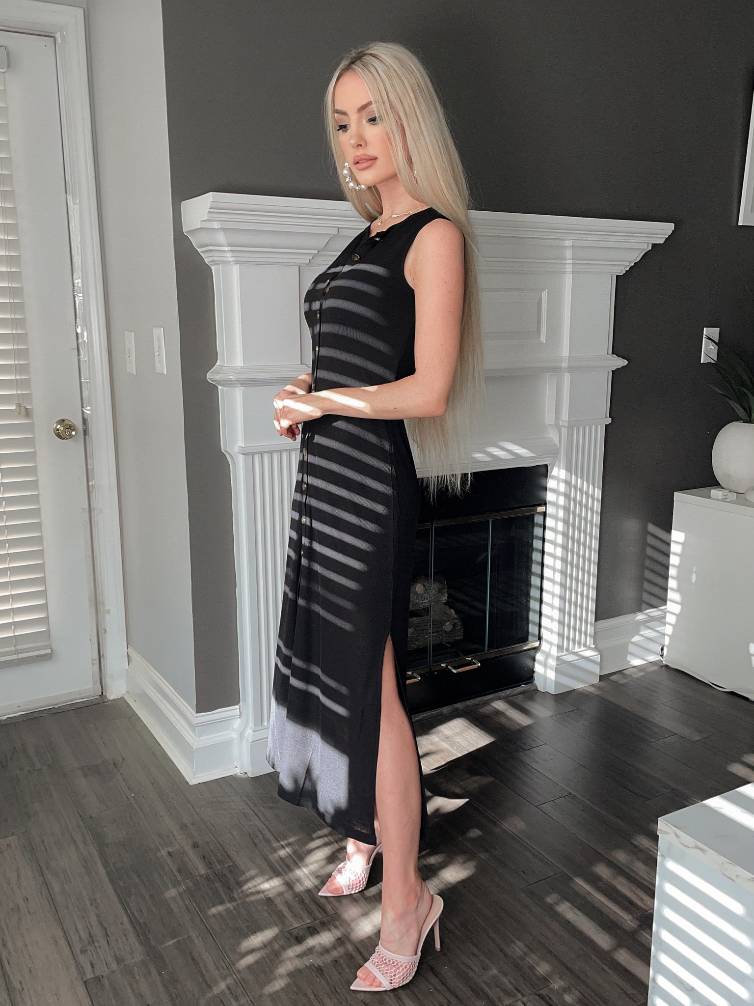 Black button maxi dress! 

#LTKstyletip #LTKfindsunder100 #LTKtravel

#LTKStyleTip #LTKWorkwear #LTKFindsUnder100