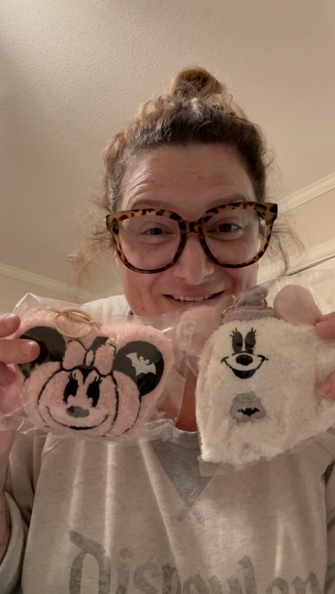 Unboxing a package from…
✨Made by Andrea Stasia✨