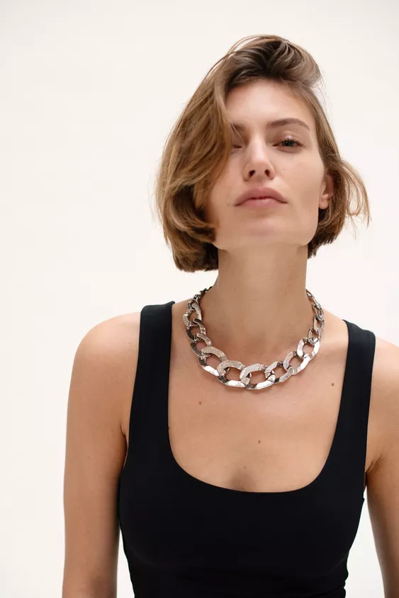 MID-WEIGHT - SLIM FIT - ROUND NECK - STANDARD LENGTH - SLEEVELESSSlim fit vest top in a polyamide... | Zara UK