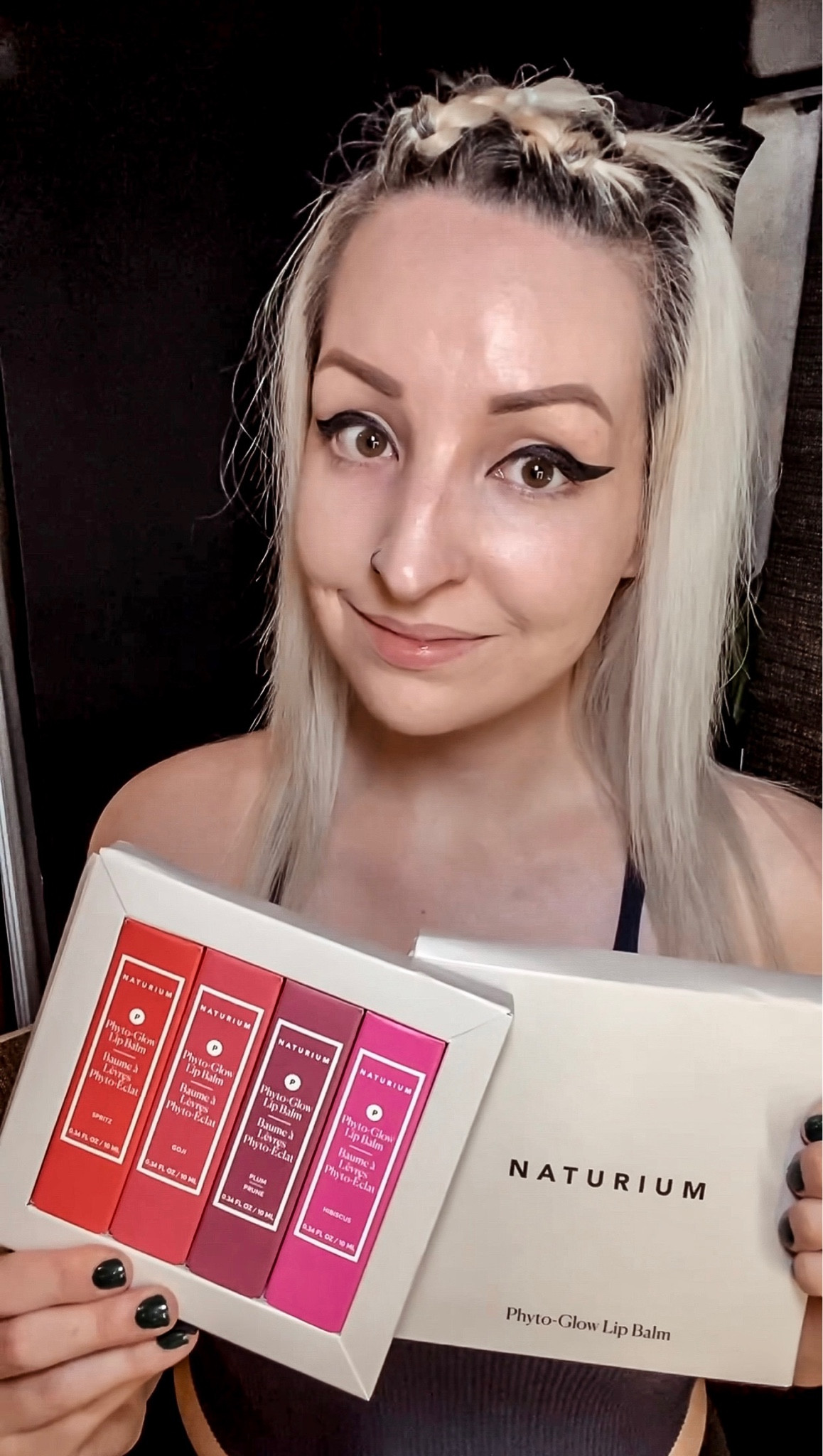 NEW juicy lip balm from @naturiumskin ✨🩵 So nourishing! #naturiumpartner 

The new to tinted lip balms are amazing - I’m loving that the formula is not sticky at all! The color tin is so pretty while the formula feels hydrating and moisturizing🙌🏻 #tintedlipbalm 

Each lip balm is only $10! (Or $34 for the 4-set-bundle)

Which shade is your favorite??