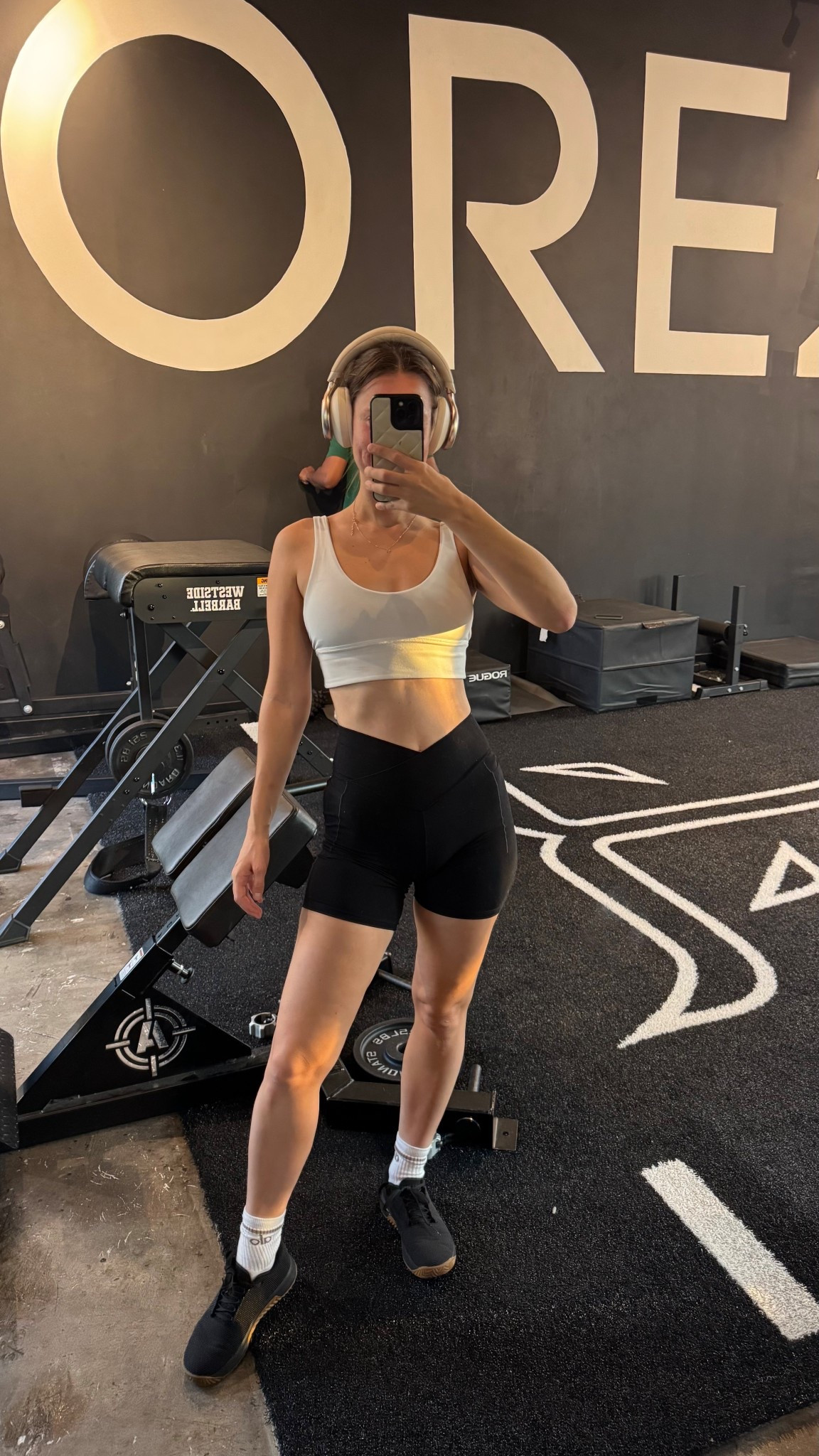 Gym outfit 🤍

#LTKStyleTip #LTKTravel #LTKActive