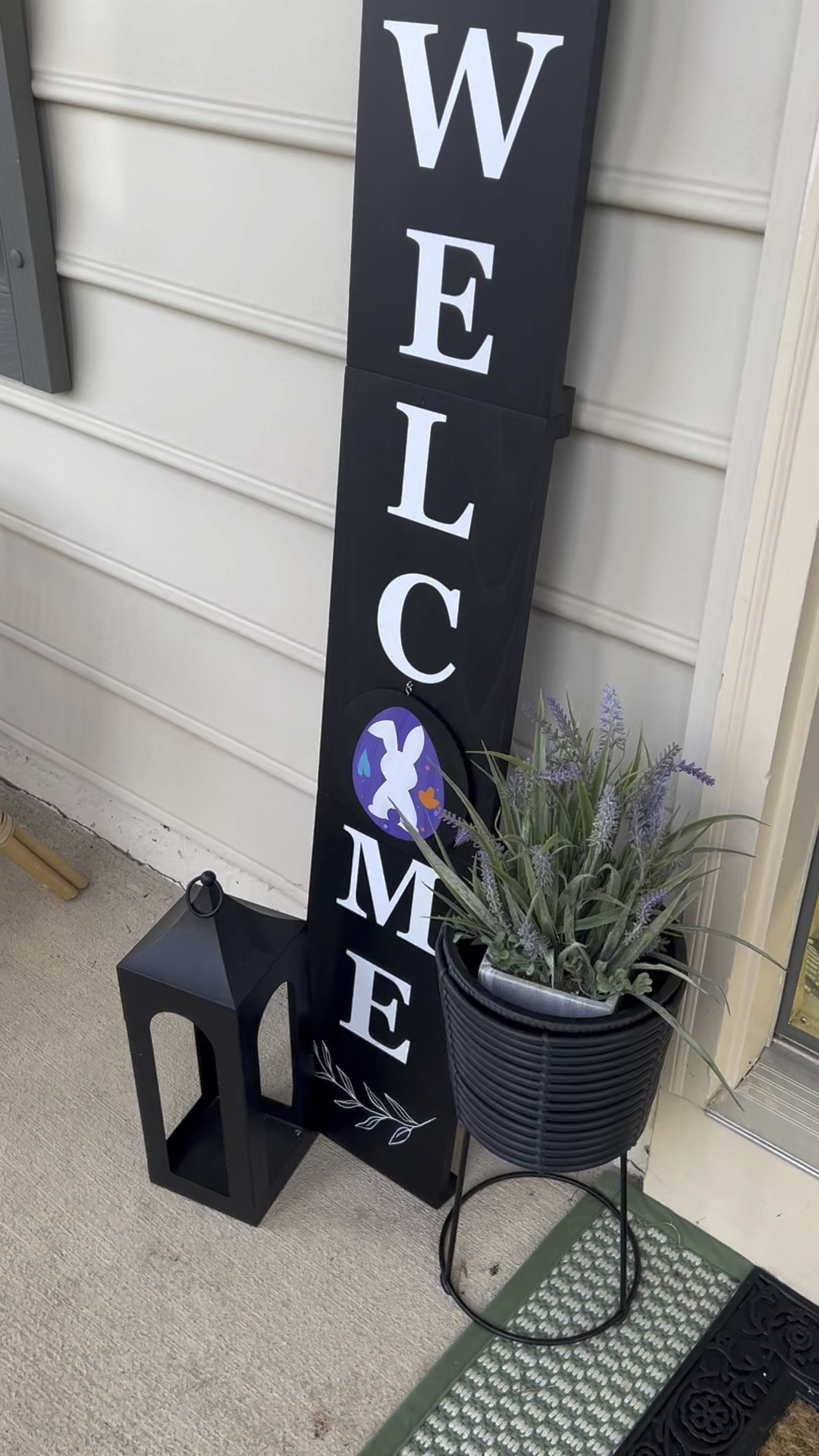 Cutest welcome sign! The “O” is able to be swapped out for other holiday symbols. You can keep it up year old and just change out the symbol ◡̈ 

#LTKSeasonal #LTKhome