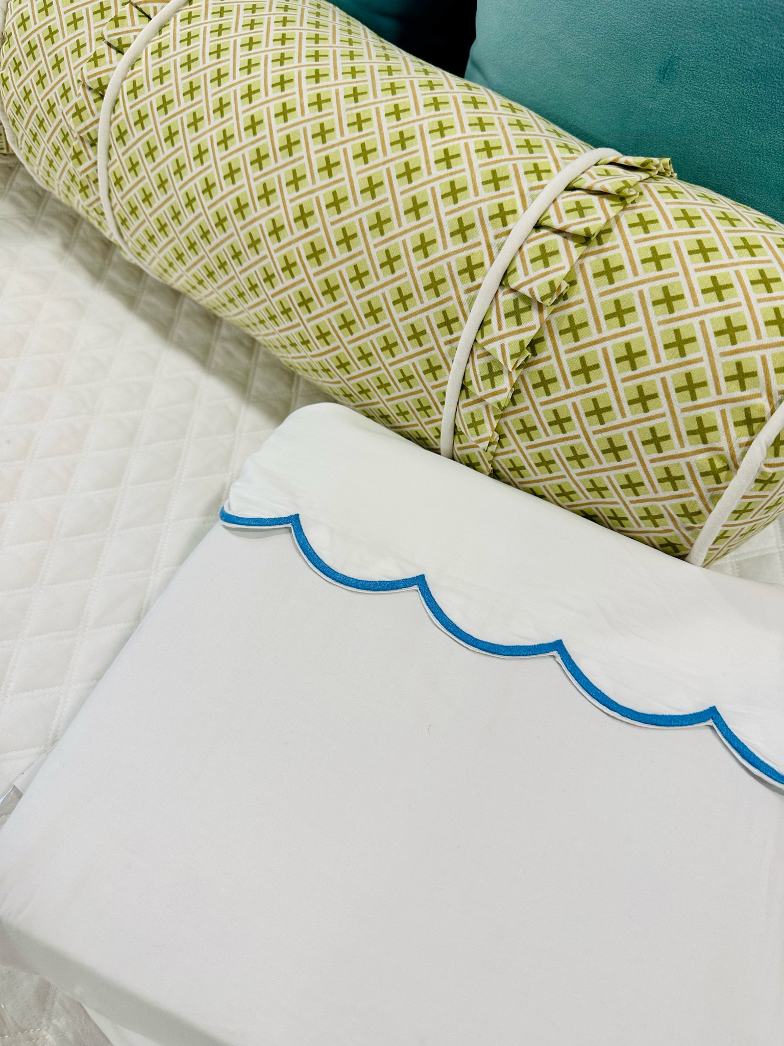 Cutest little pillow + sheet combo!!! These sheets are so cute and come in 2 colors!!! On MAJOR sale! 💗💛

#LTKhome #LTKFind #LTKsalealert