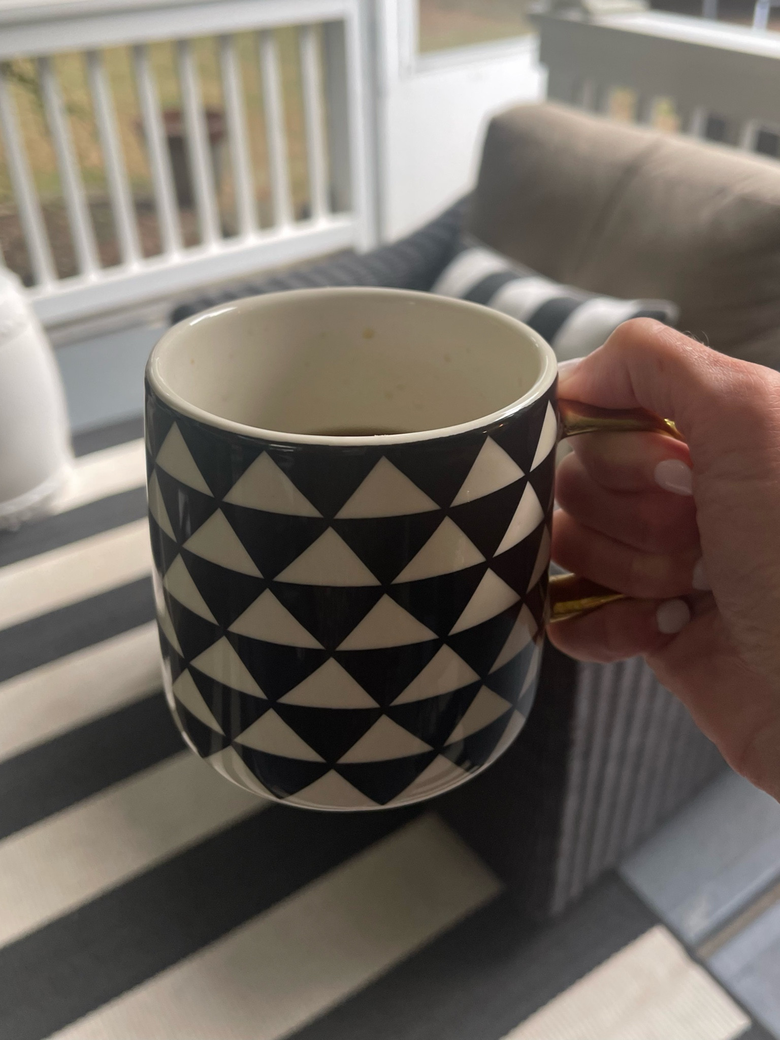 I love fall mornings! 🍁🍂  These $5 mugs are so cute! Love the gold handle 








Walmart home decor 


#LTKFindsUnder50 #LTKFamily #LTKHome
