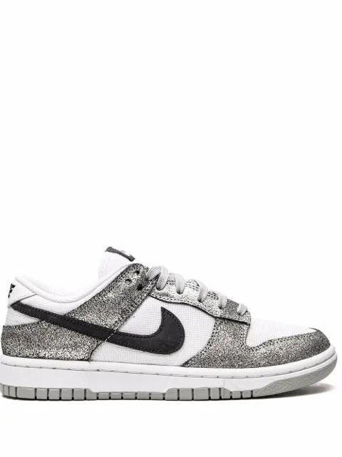 Nike Dunk Low Sneakers - Farfetch | Farfetch Global