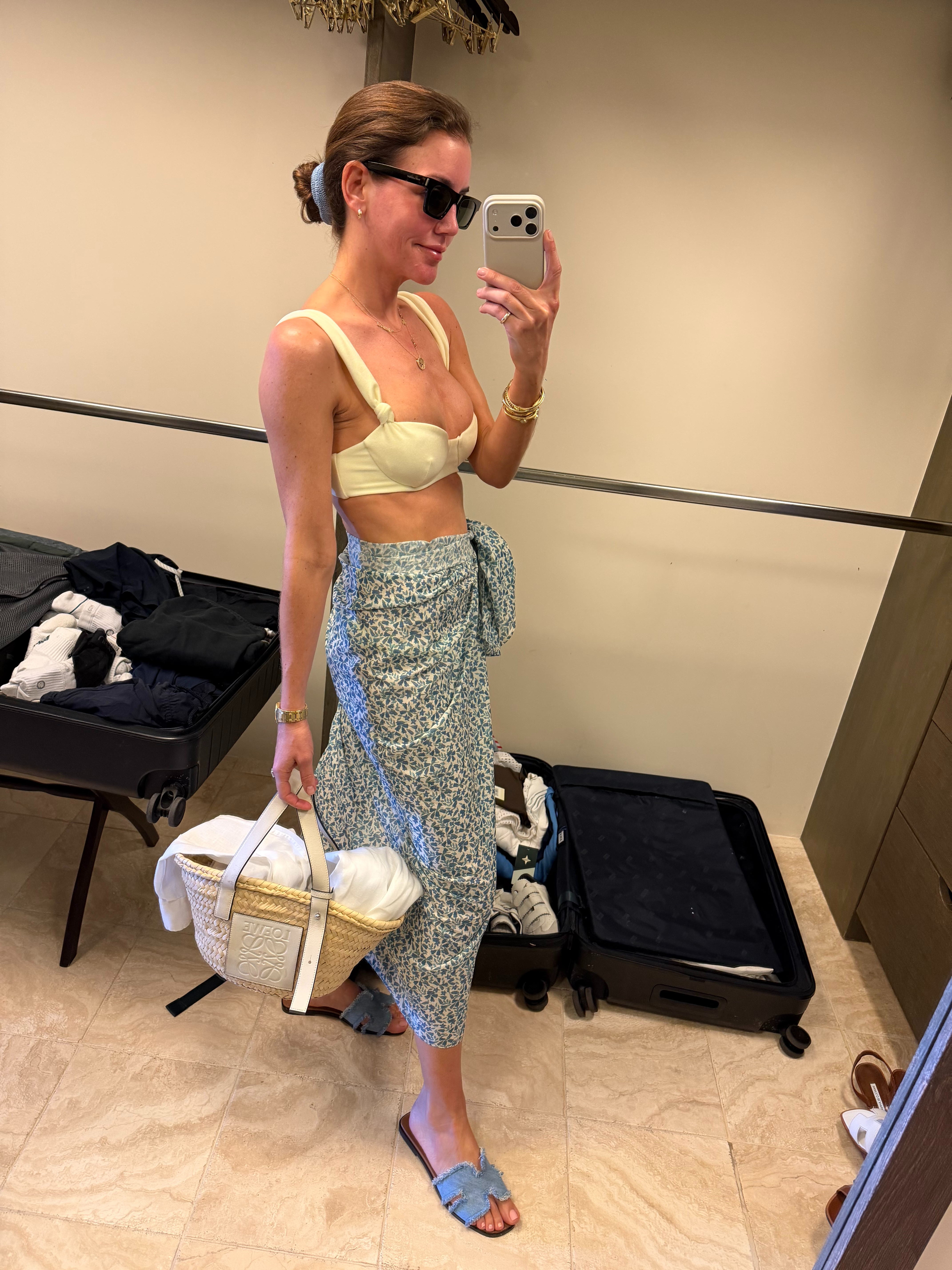 saint laurent sunnies // hunza g scrunchie // sir bikini // peony pareo // hermes sandals, similar here // loewe bag

 

 #LTKSwim #LTKTravel