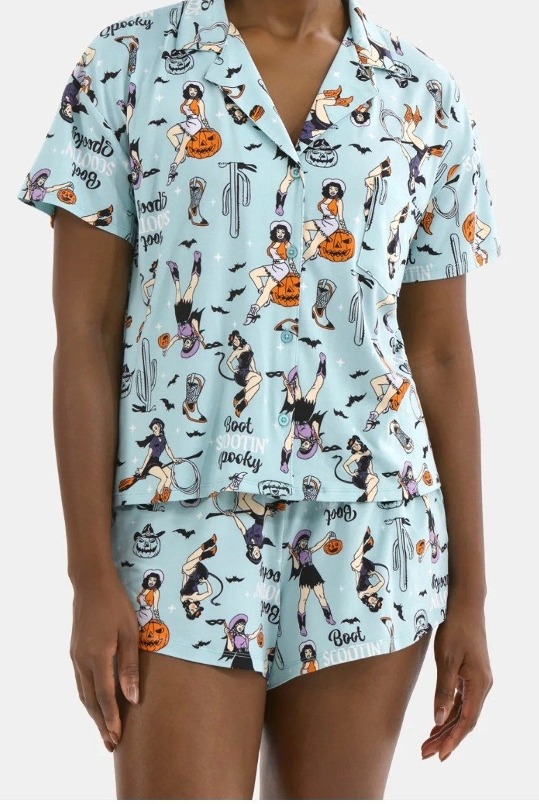 Cowboy Halloween pajamas under $17

Fall style, fall fashion, cowboy pajamas, Halloween 

#LTKSeasonal #LTKFindsUnder50 #LTKSaleAlert