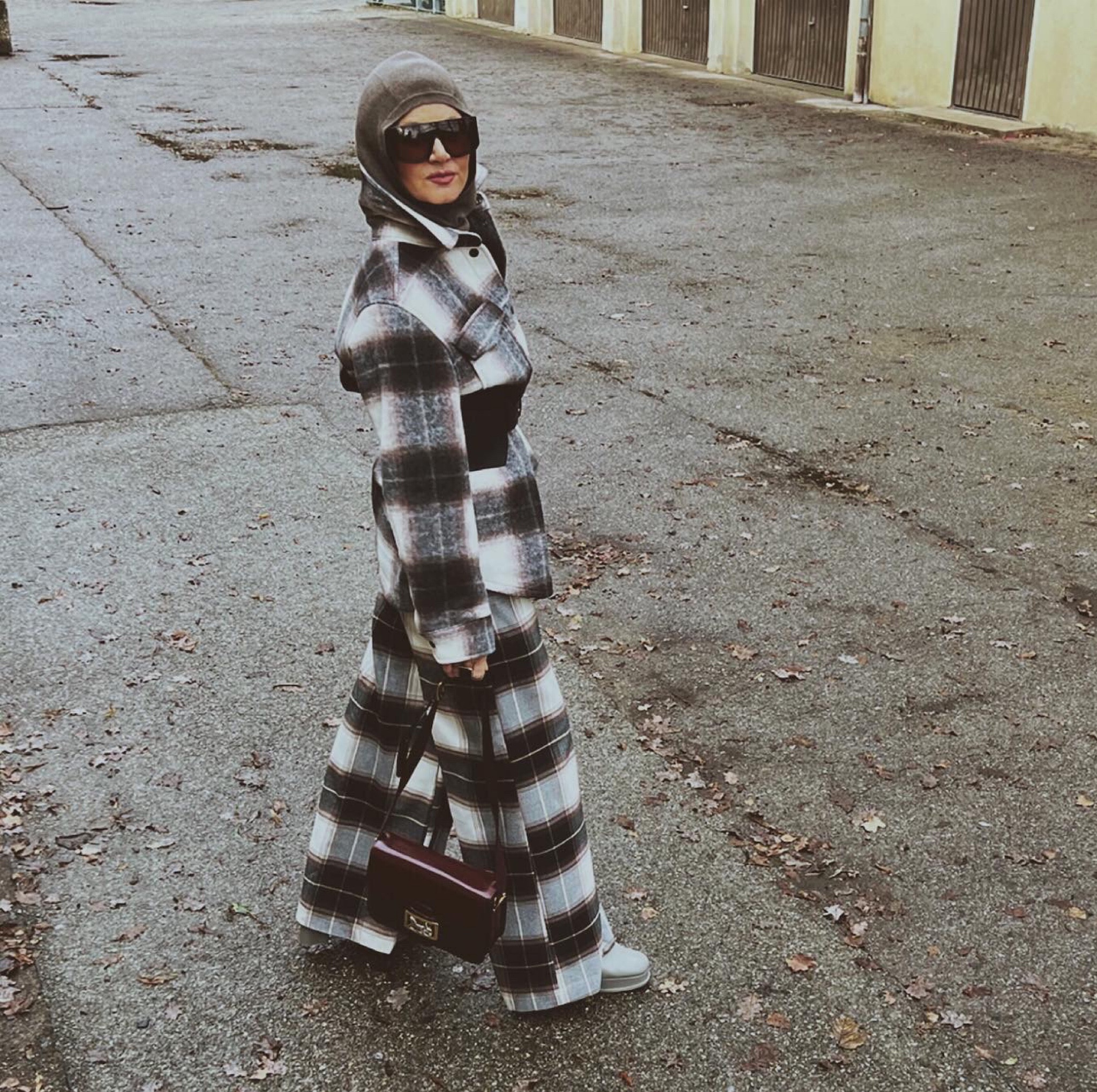 Großkariert in #oversize
Anzug von #hm 
Balaclava #arket

#LTKstyletip #LTKSeasonal #LTKunder100