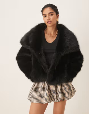 Pretty Lavish exaggerated collar faux fur coat in black | ASOS (Global)