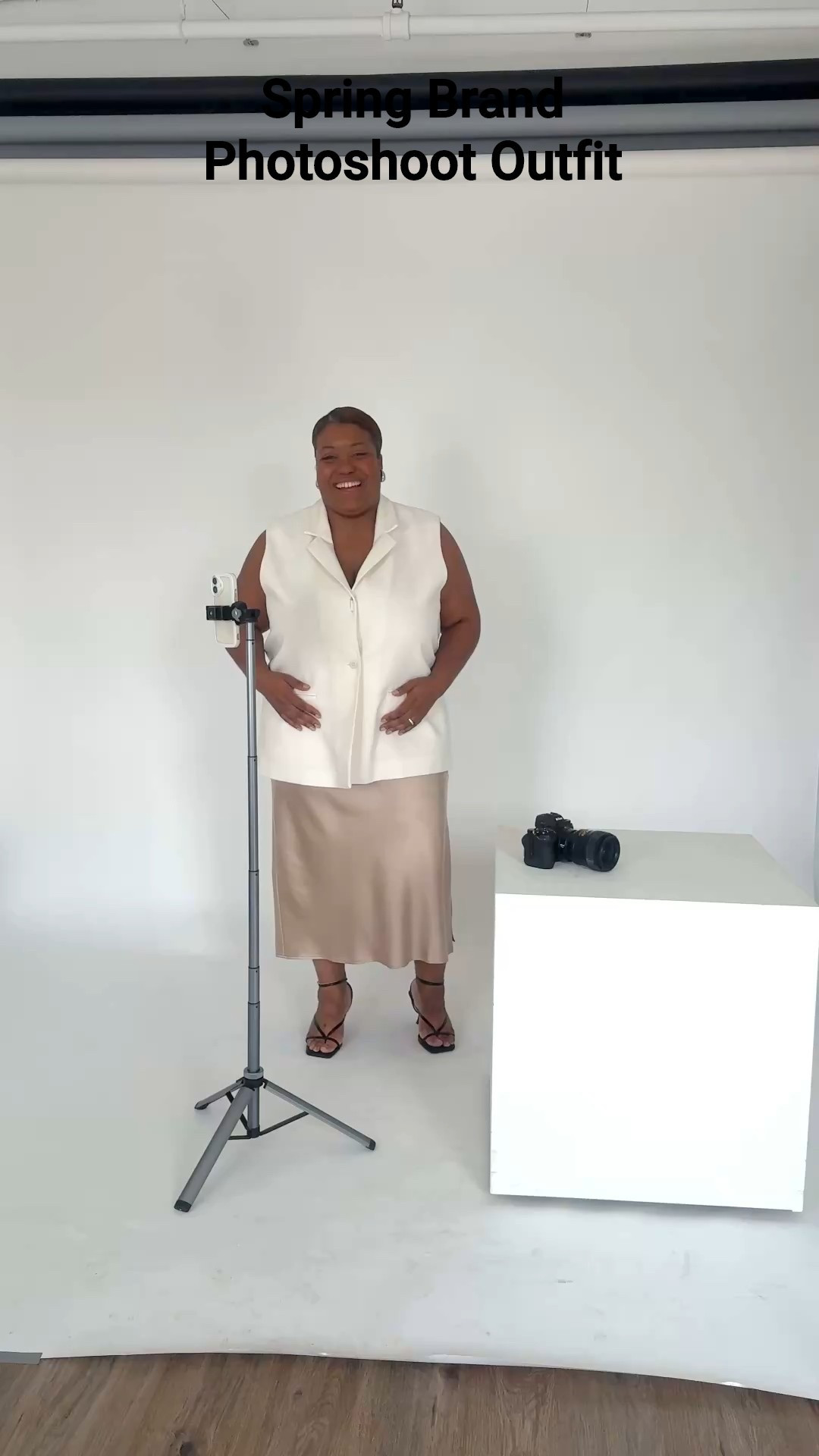 What I wore to a photoshoot for my business!

Spring outfit
Satin skirt
White vest
Black heels


#LTKSpringSale #LTKPlusSize #LTKFindsUnder100