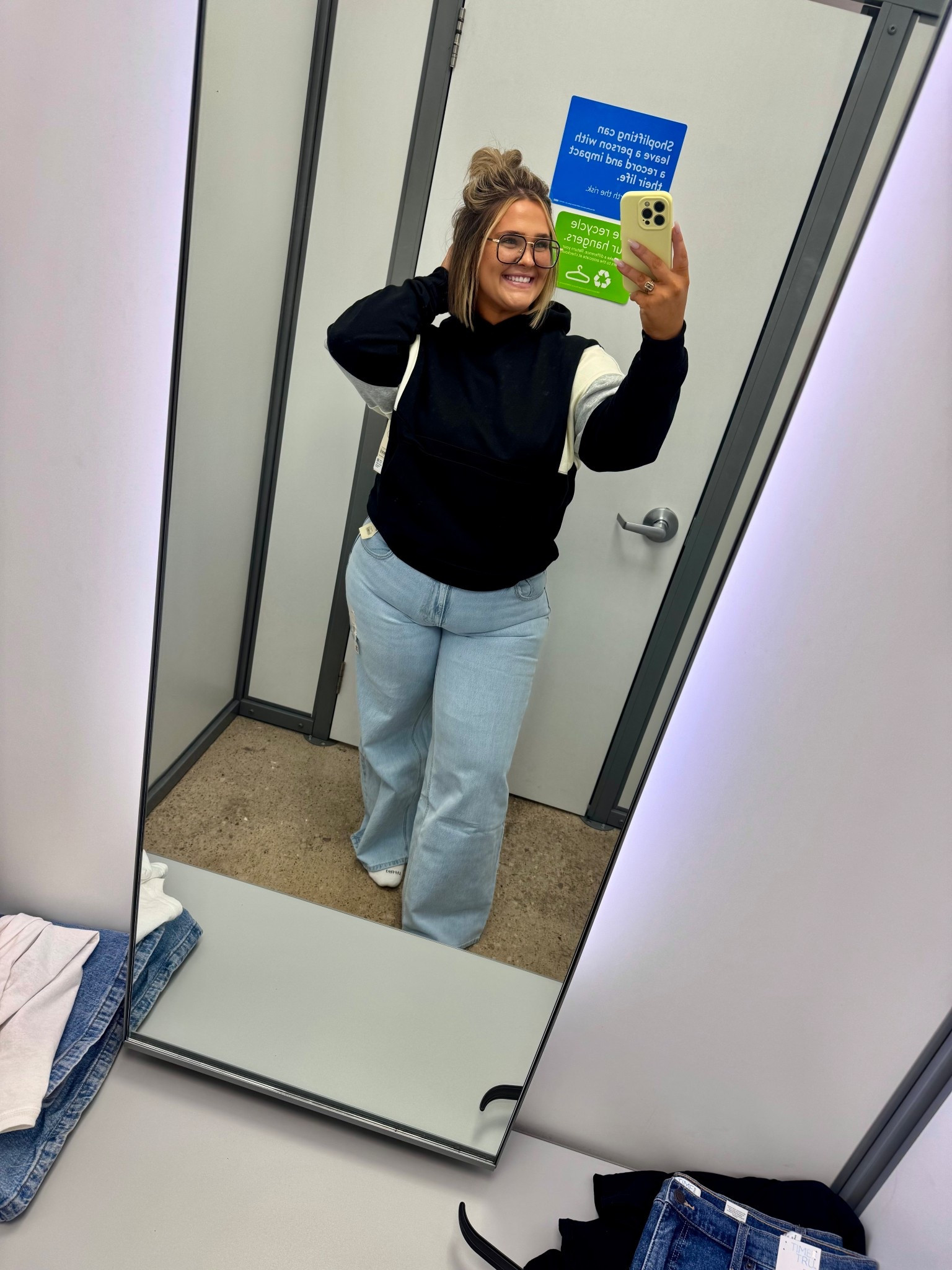 Comfy but still cute?? say less 🖤
This set is giving “running errands but still that girl”

#walmartfashion #comfystyle #plussizeoutfits #size18style #casualfits #momstyle #ltkfinds #walmartfinds