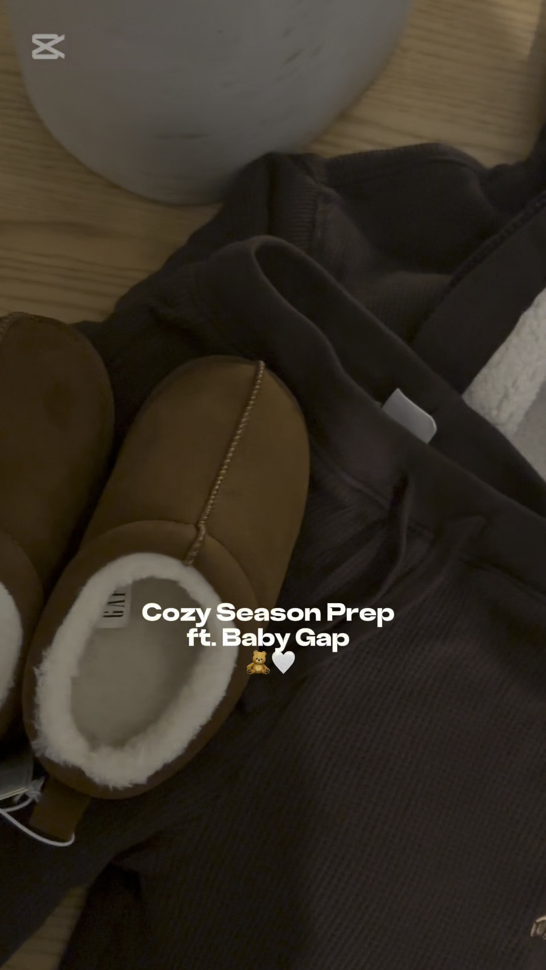 Perfect Cozy Thermo Set w/ Baby GAP 
🧸🤍🍒 + UGG dupe for kids 