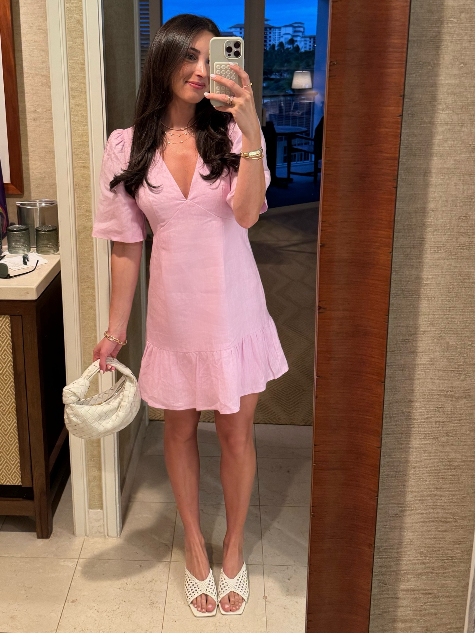 Only a 2 and 4 left! One of my fave dresses! I’m wearing the 4💓🌸