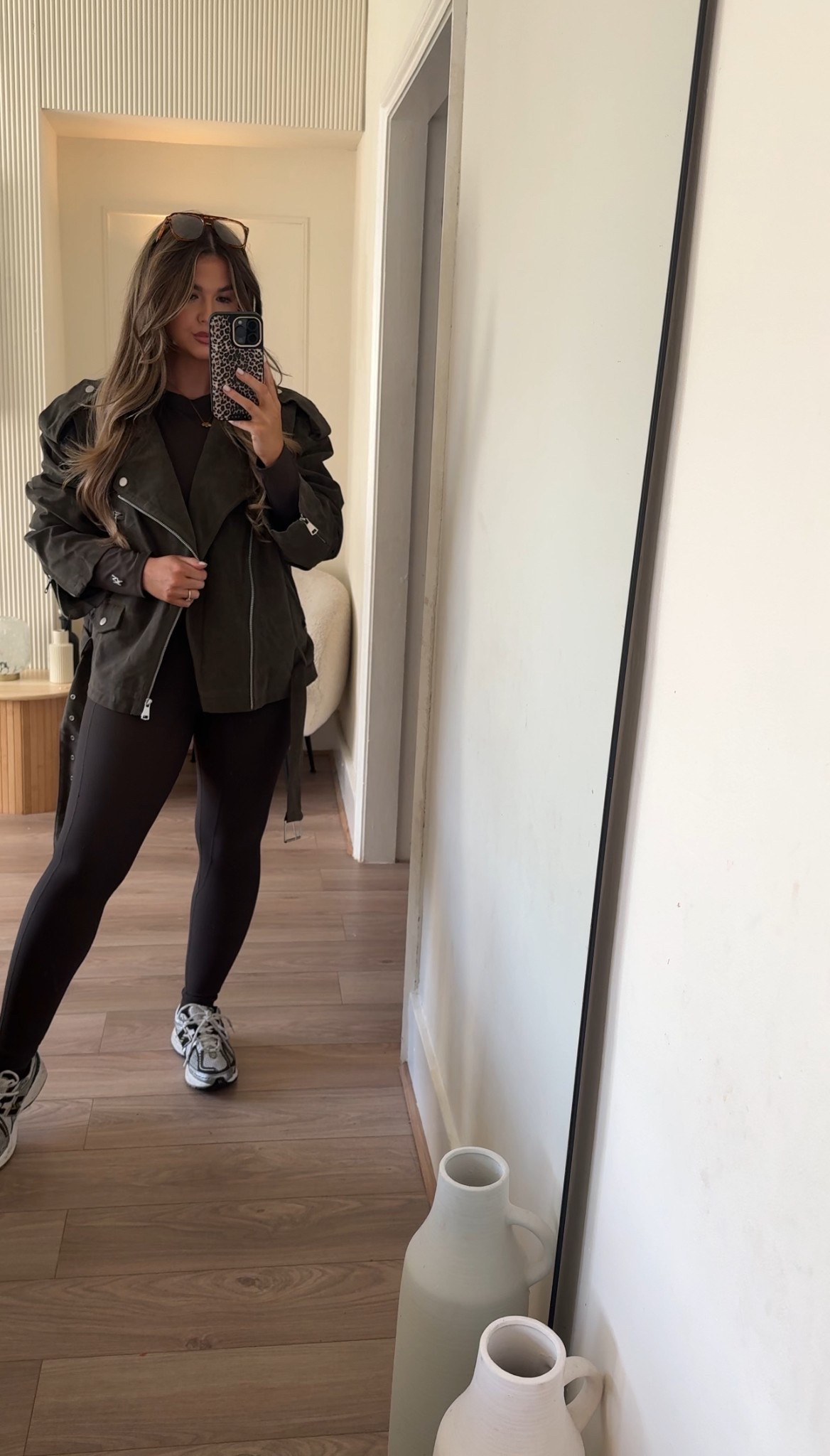 Everyday outfit 
Suede jacket, leggings, leggings outfit, 
Leggings styling 

#LTKuk #LTKeurope #LTKFashionMonth
