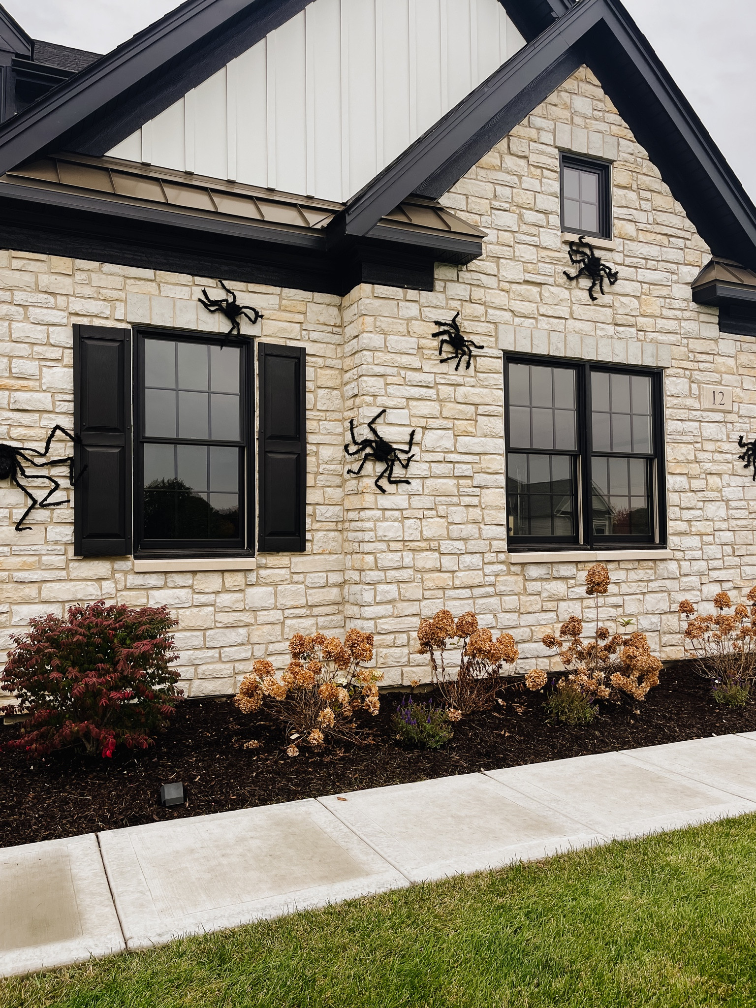 Halloween outdoor decor - spiders, porch decor, pumpkin

#LTKSeasonal #LTKhome #LTKHalloween