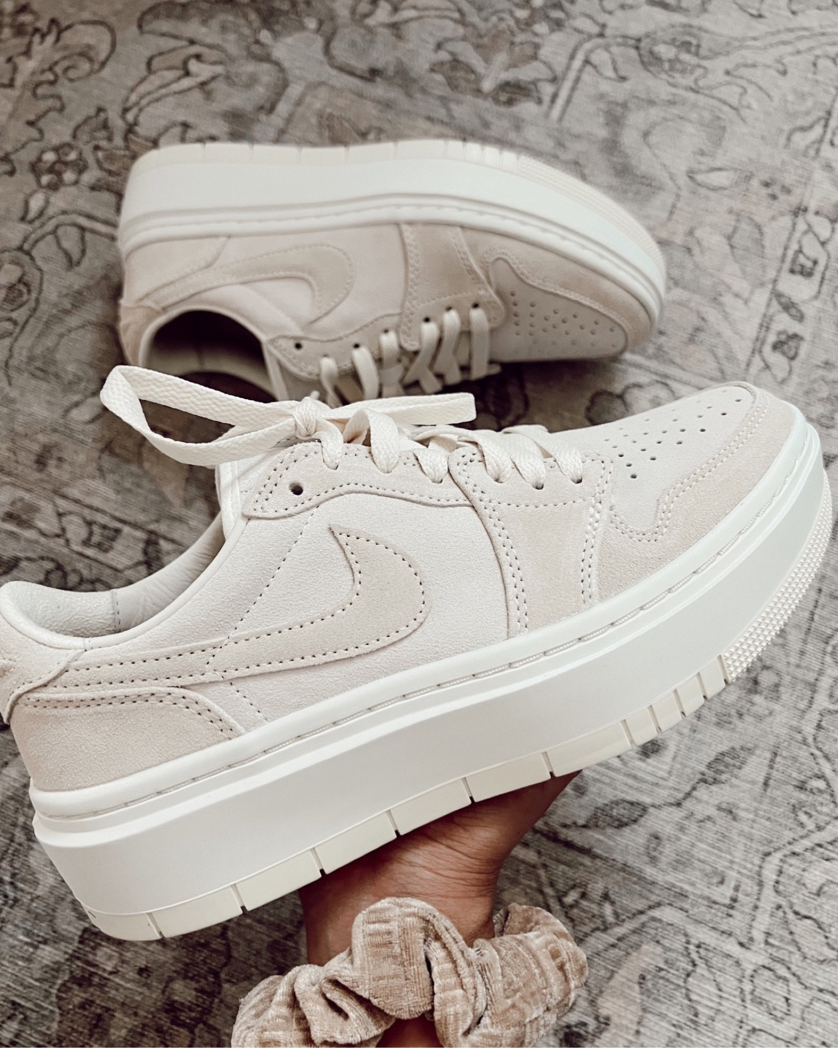 Clearance air jordan retro low lifted women's shoe Shop