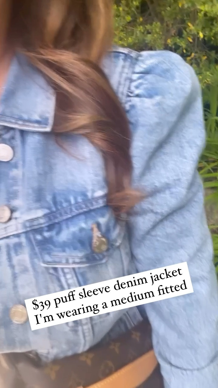 Denim jacket under $40 
Gap denim jacket
Puff sleeve denim jacket 
I'm wearing a medium & it's fitted.
Similar to the $600 retrofete denim jacket
Designer dupe 

#LTKsalealert #LTKfit #LTKunder50