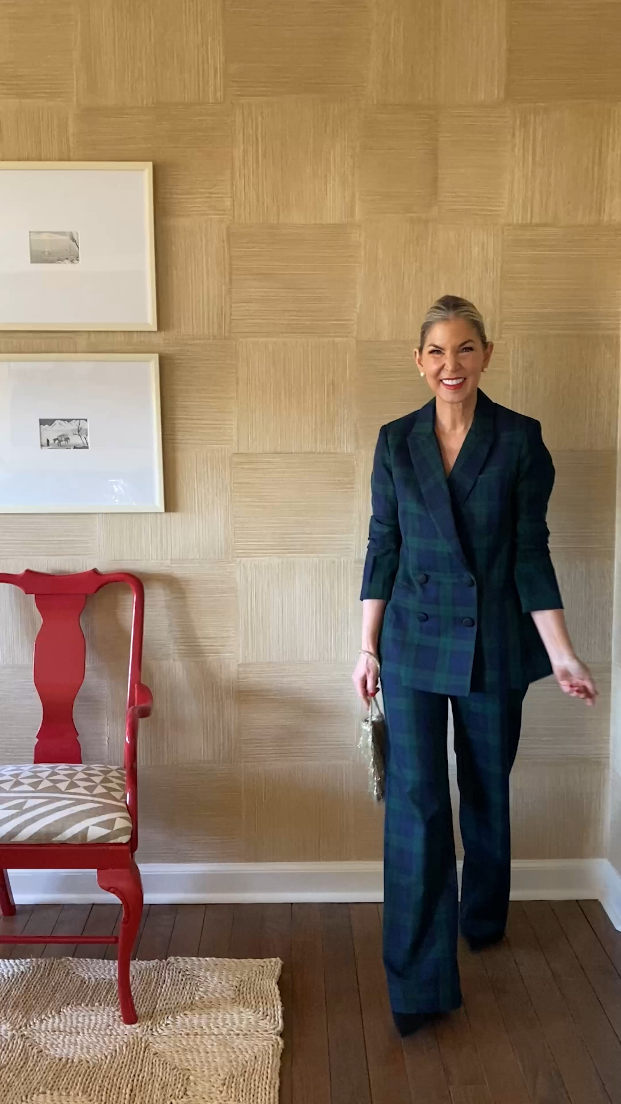 Cue the carols and cocktails. ✨ Tartan, taffeta and @tuckernuck — holiday favorites have arrived! #tuckernuckpartner