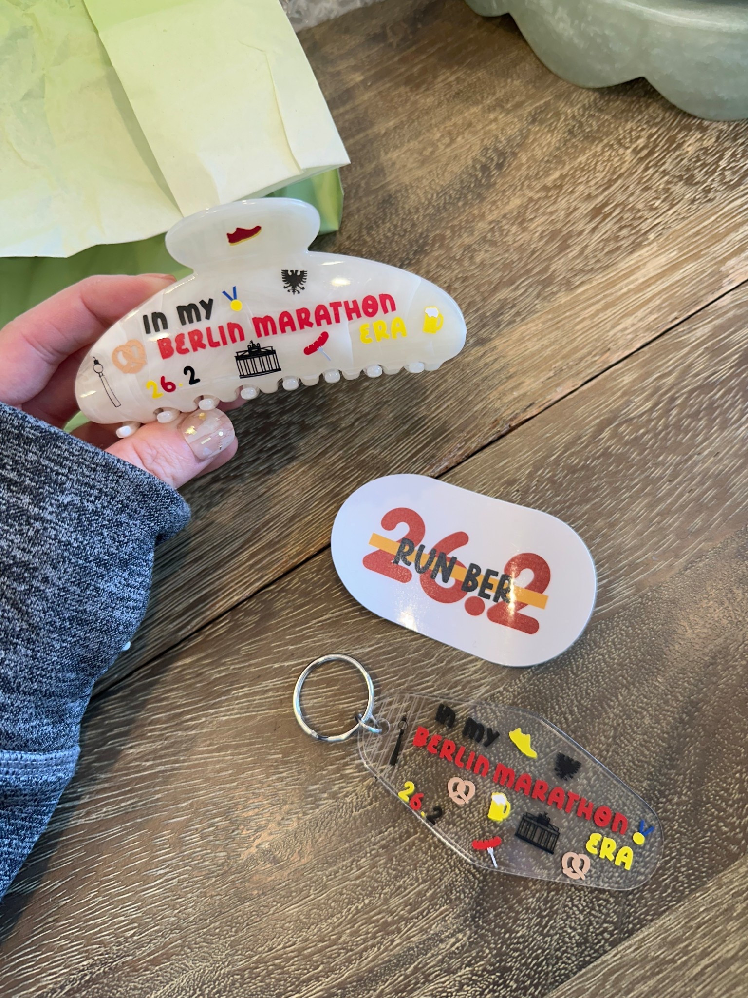 all my marathon major girlies need these claw clips!!!! 🏃🏻‍♀️🏅

#LTKTravel #LTKActive #LTKfitnessgoals