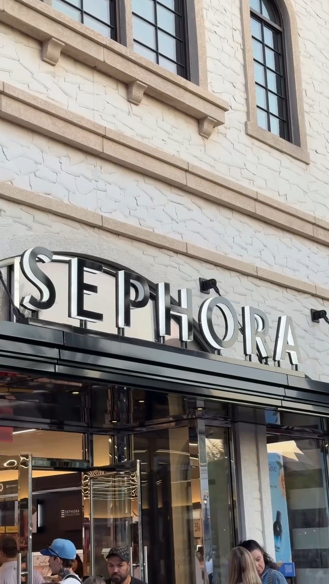 Come to @Sephora with me! 
@Summer Fridays

#LTKbeauty #LTKunboxing #LTKspring