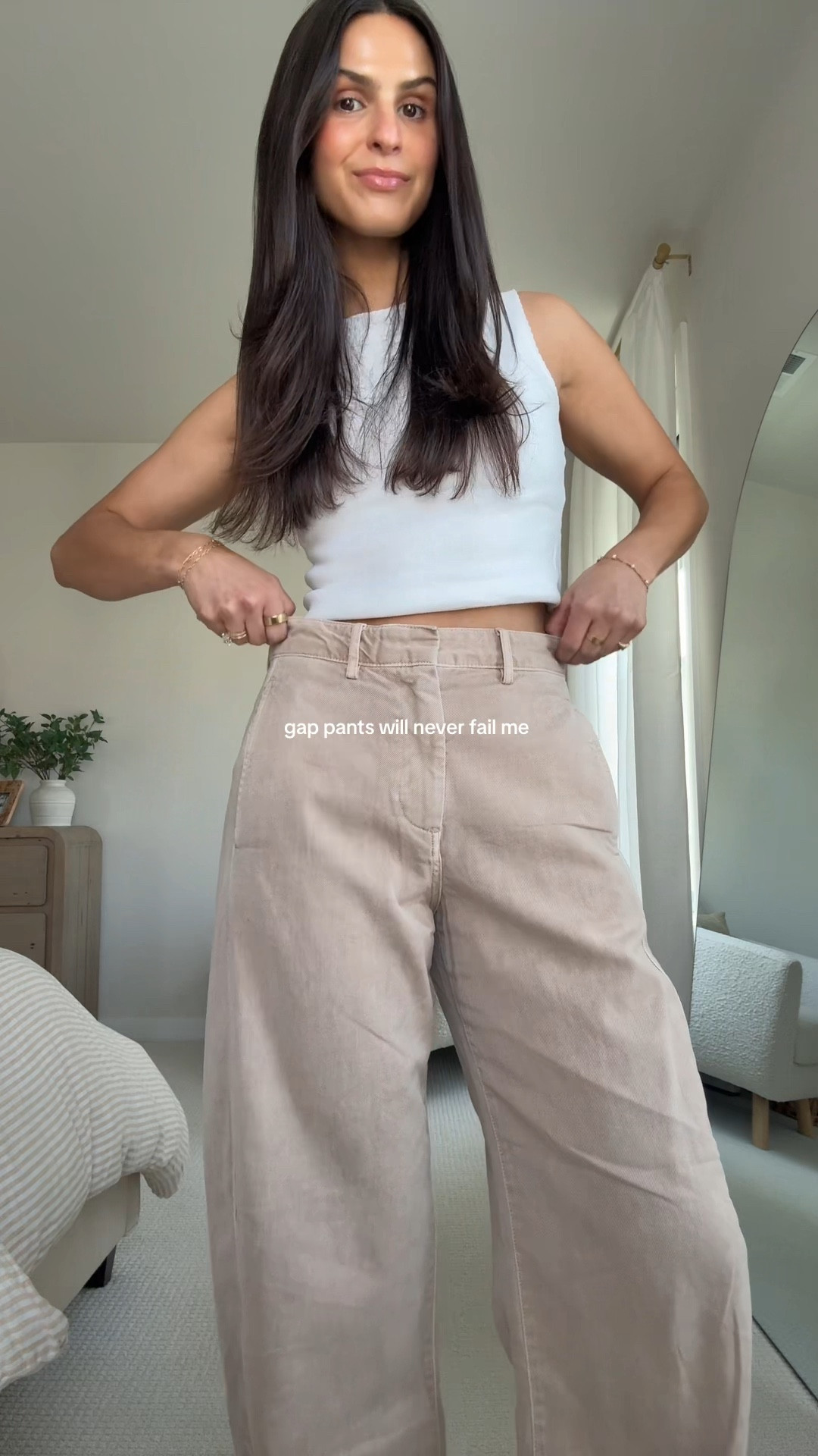 The best gap pants! wearing size 0 regular 