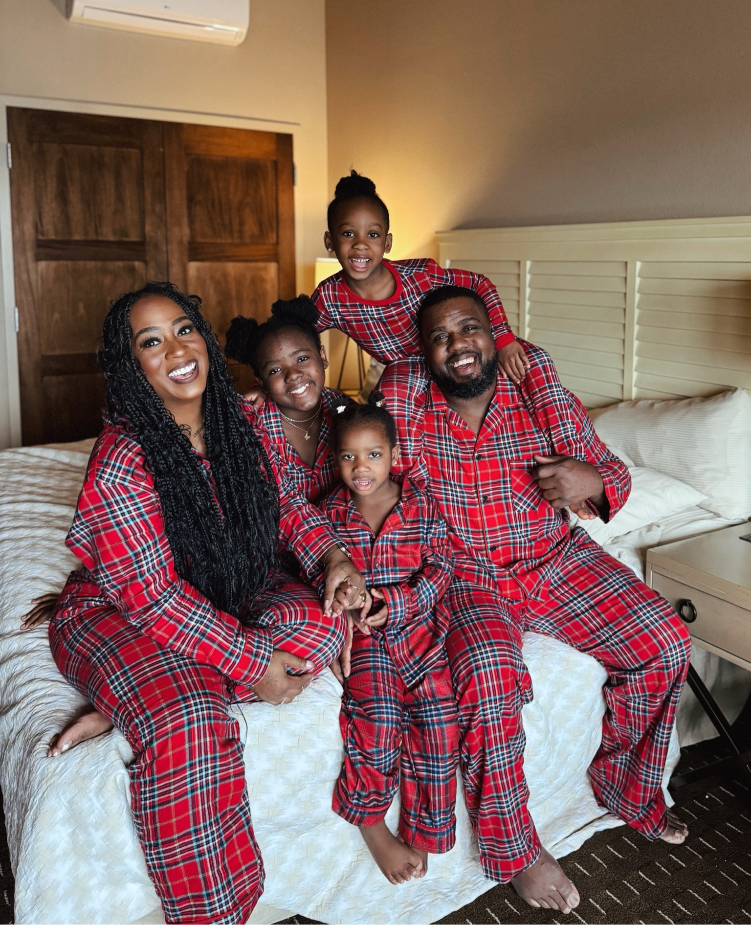 tis the season🎅🏾

#LTKSeasonal #LTKFamily #LTKHoliday