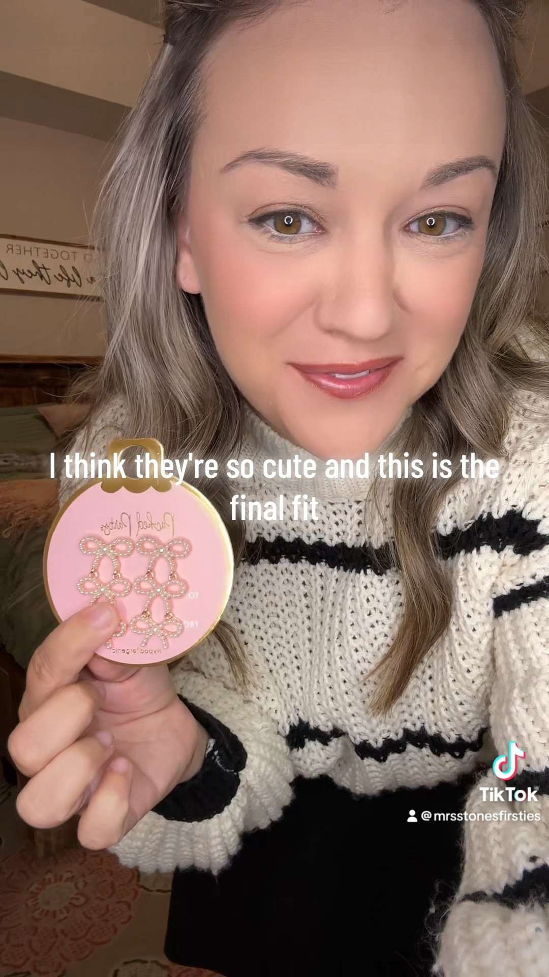 153 lbs 
Size 8 
5’3”
Wearing size medium 