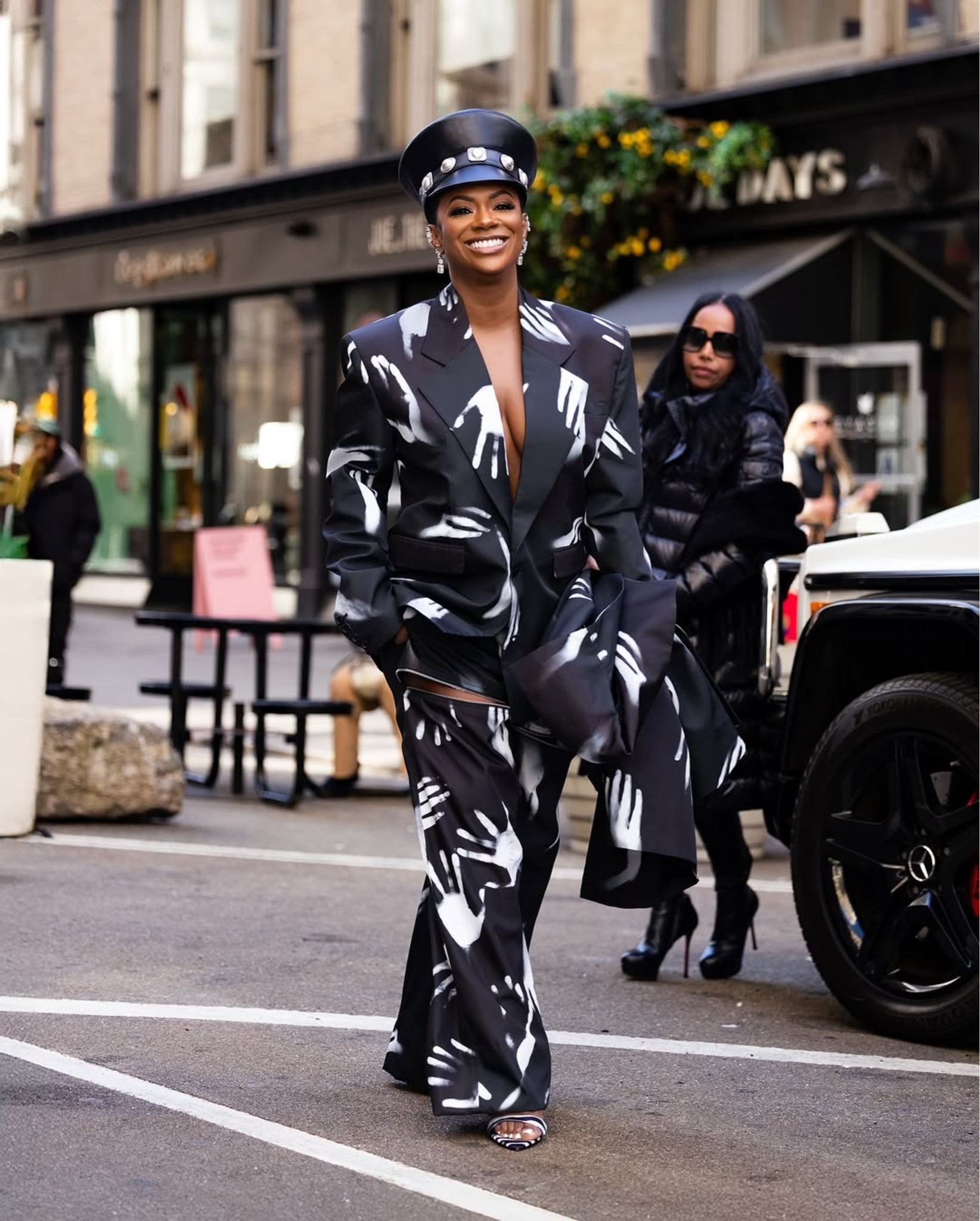 @kandi stepped out in #newyorkcity in a full @area look ($910 blazer and $1,250 pants), styled by @1800dhawk . Hot! Or Hmm..? 
📸: @sonejr
Hair: @therealjanelsmith 
Makeup: @georgemiguelarnone 

Style assistant: @zakkaij 

Seamstress: @kemistry_by_kemi 
#kandi #kandifbd #rhoa #realhousewivesofatlanta