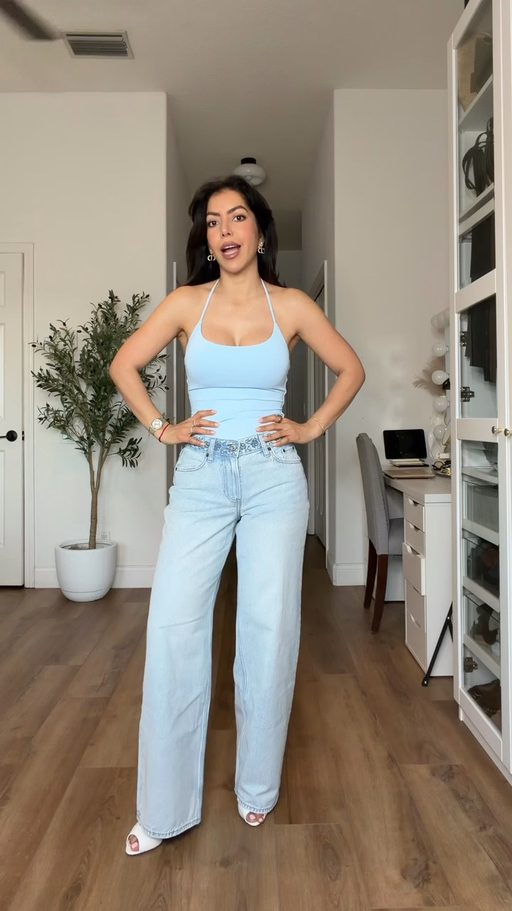 Trying the Abercrombie ultra loose low rise jeans!

I love the style and embroidery detail! I am wearing the regular length.

Abercrombie jeans, Abercrombie style, Abercrombie outfit, light wash jeans, embroidered jeans

#LTKSeasonal #LTKootd #LTKgrwm