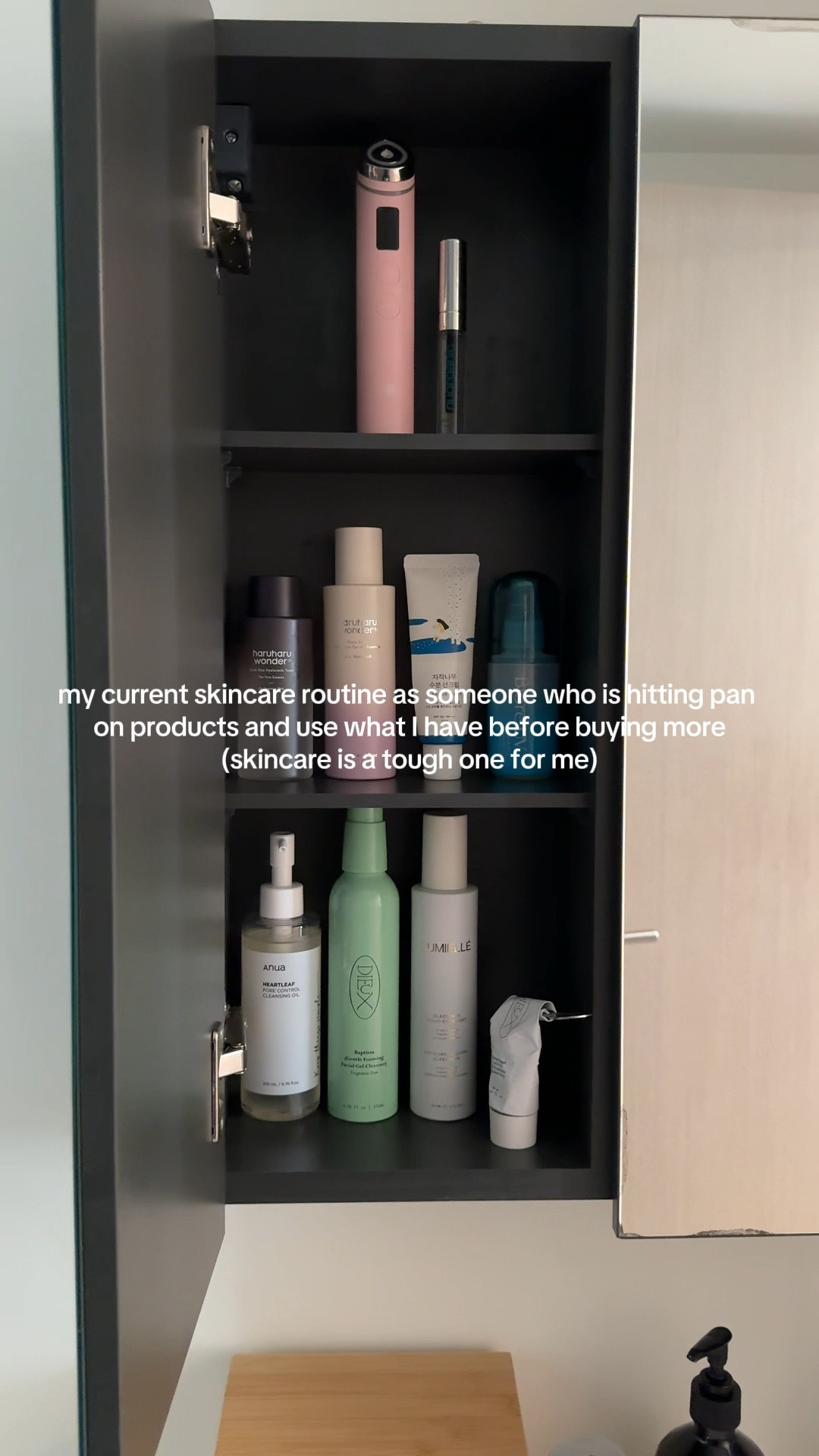 My current complete skincare routine

#LTKFindsUnder50 #LTKWatchNow #LTKBeauty