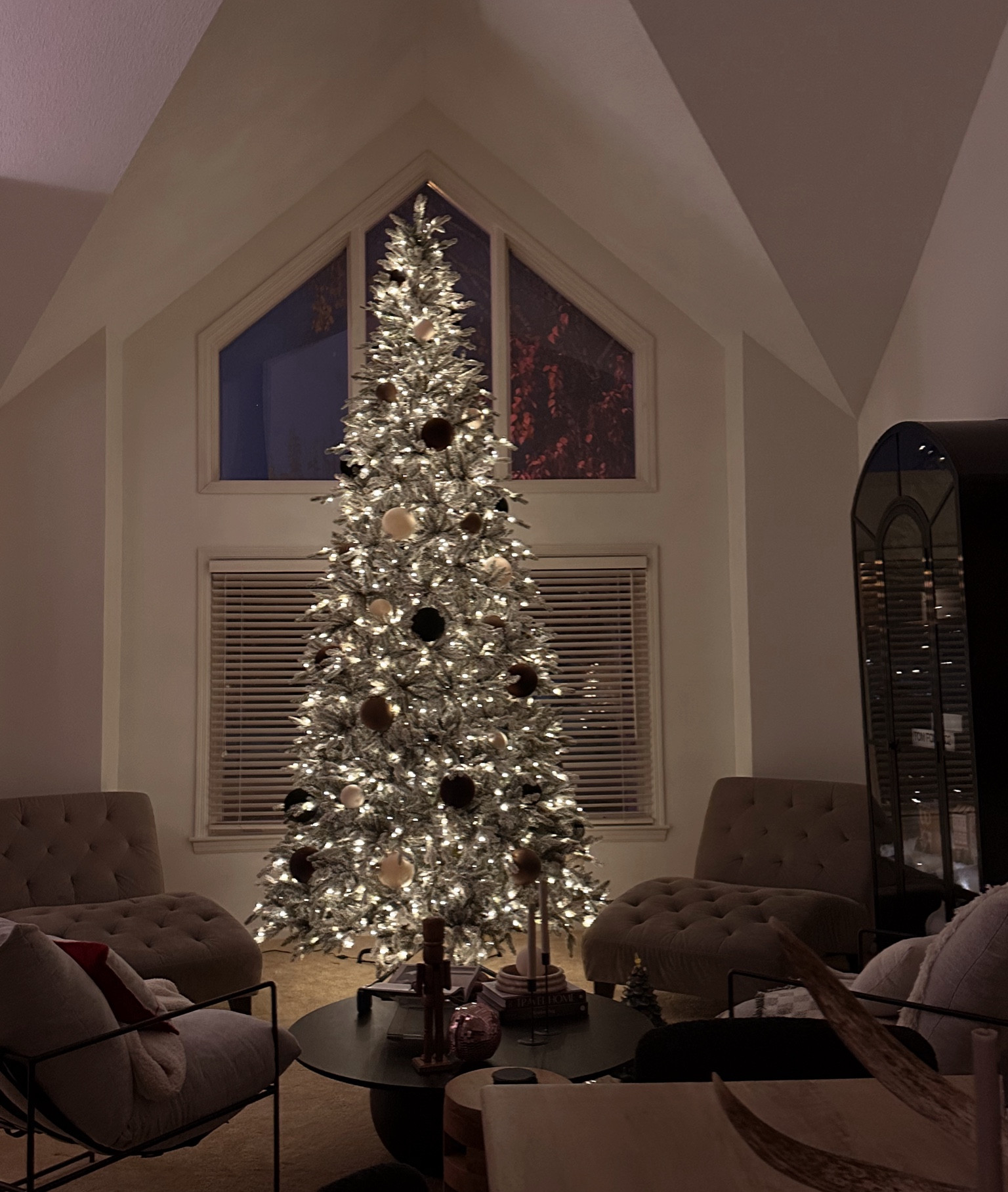 My 12 ft Christmas tree is the main event! Tis the season 🎅🏻🎄

King of Christmas, Christmas 2024, decorating, Amazon, living room, holidays, arch cabinet, foyer, formal space, velvet ornaments, wayfair, west elm, anthropologie, crate and barrrel, CB2, target, Walmart

#LTKHoliday #LTKStyleTip #LTKFamily